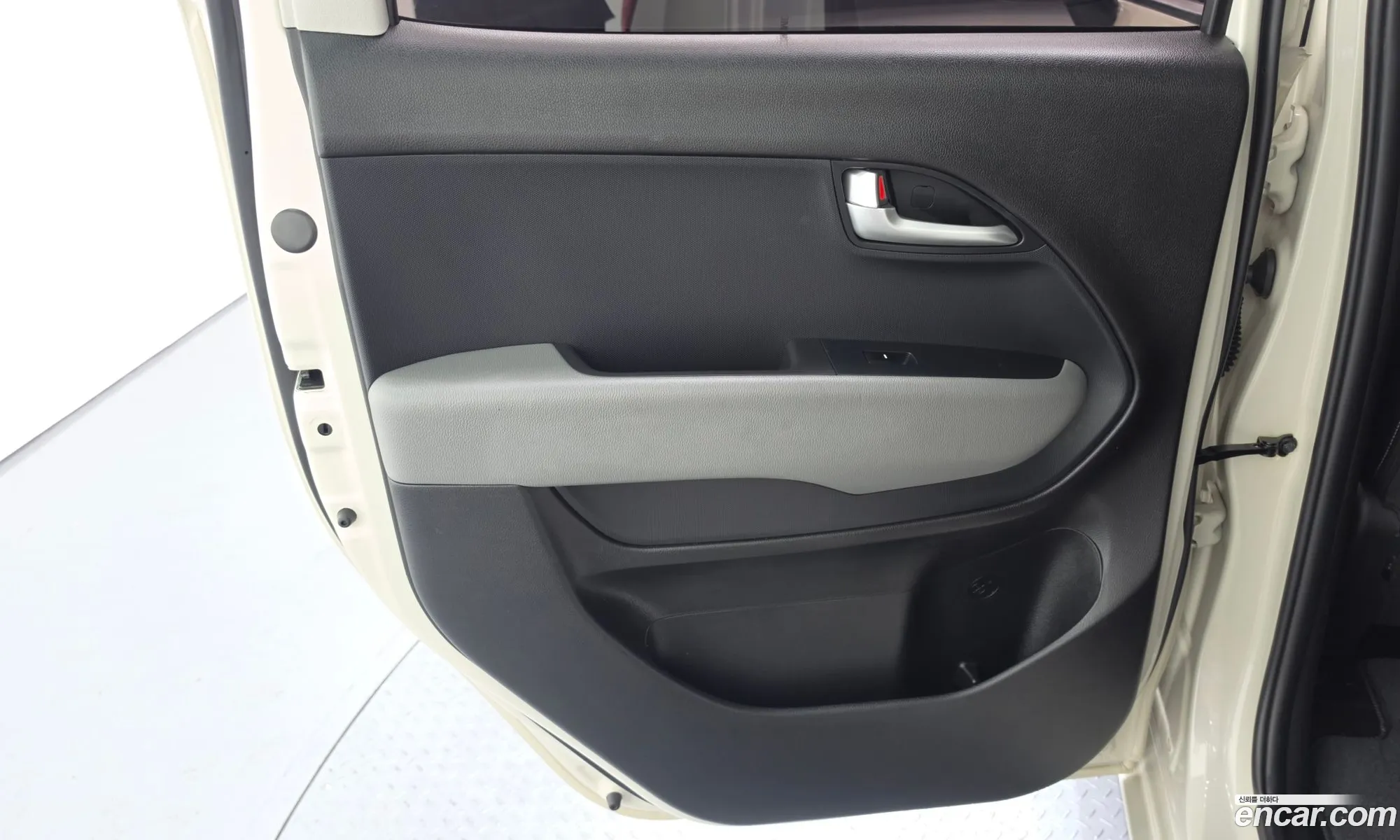 Kia Ray 2022 KNACJ811BNT306581 — 7