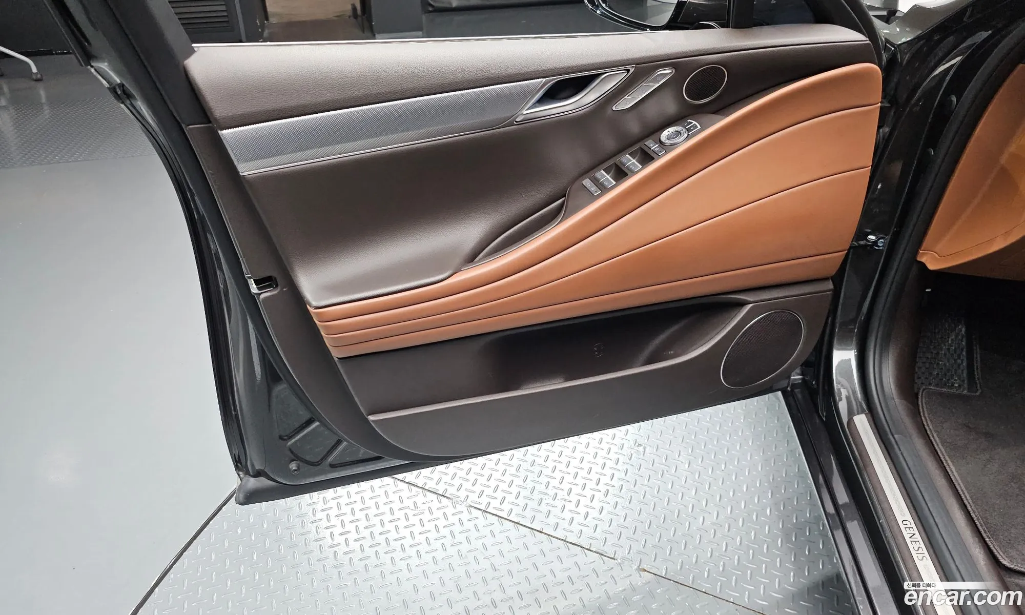 Genesis G80 2023 KMTGB41CDPU197022 — 18