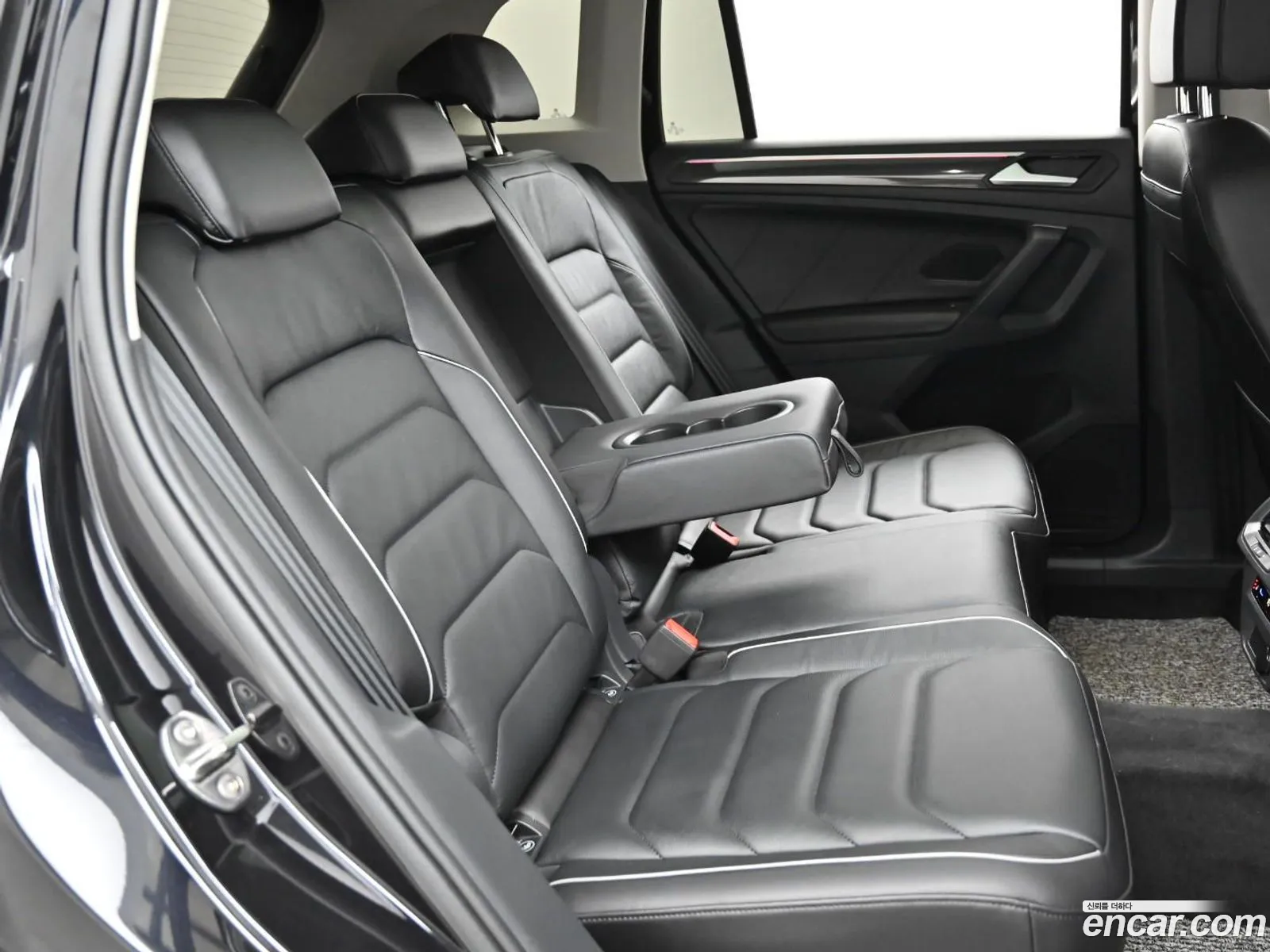 Volkswagen Tiguan 2022 — 4