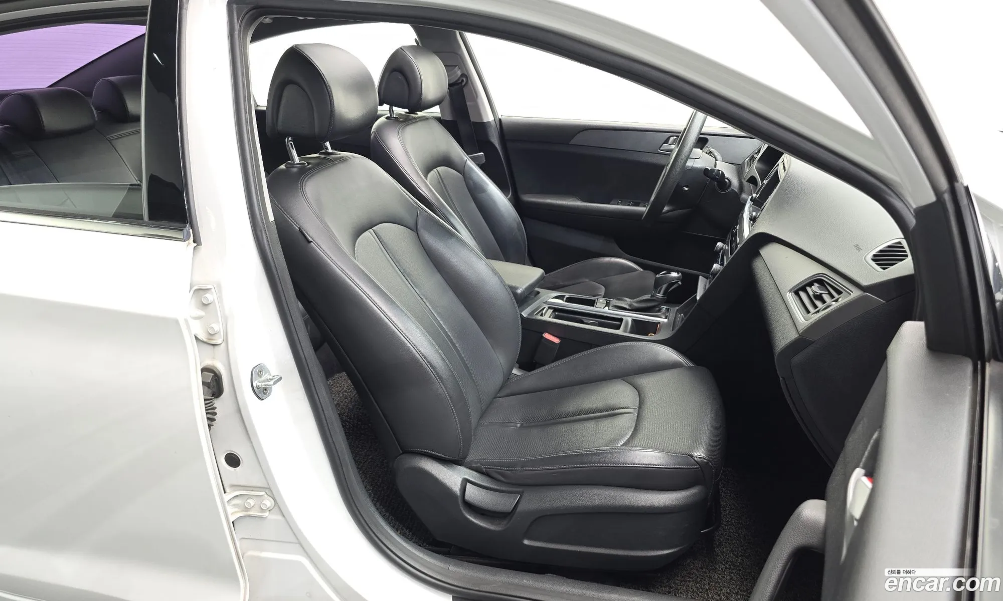 Hyundai LF Sonata 2016 KMHE341DBGA240865 — 12