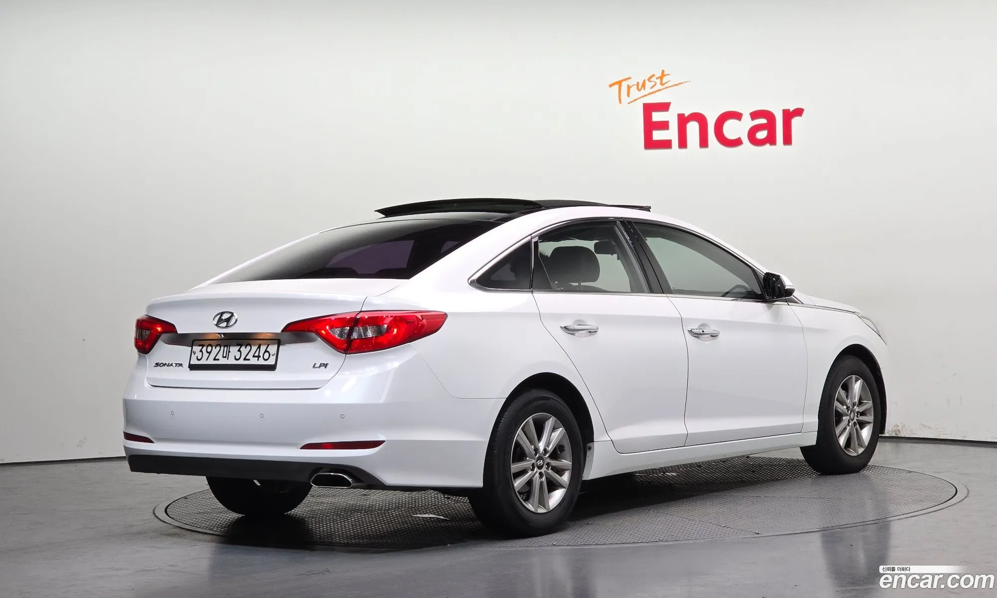 Hyundai LF Sonata 2016 KMHE341DBGA240865 — 9