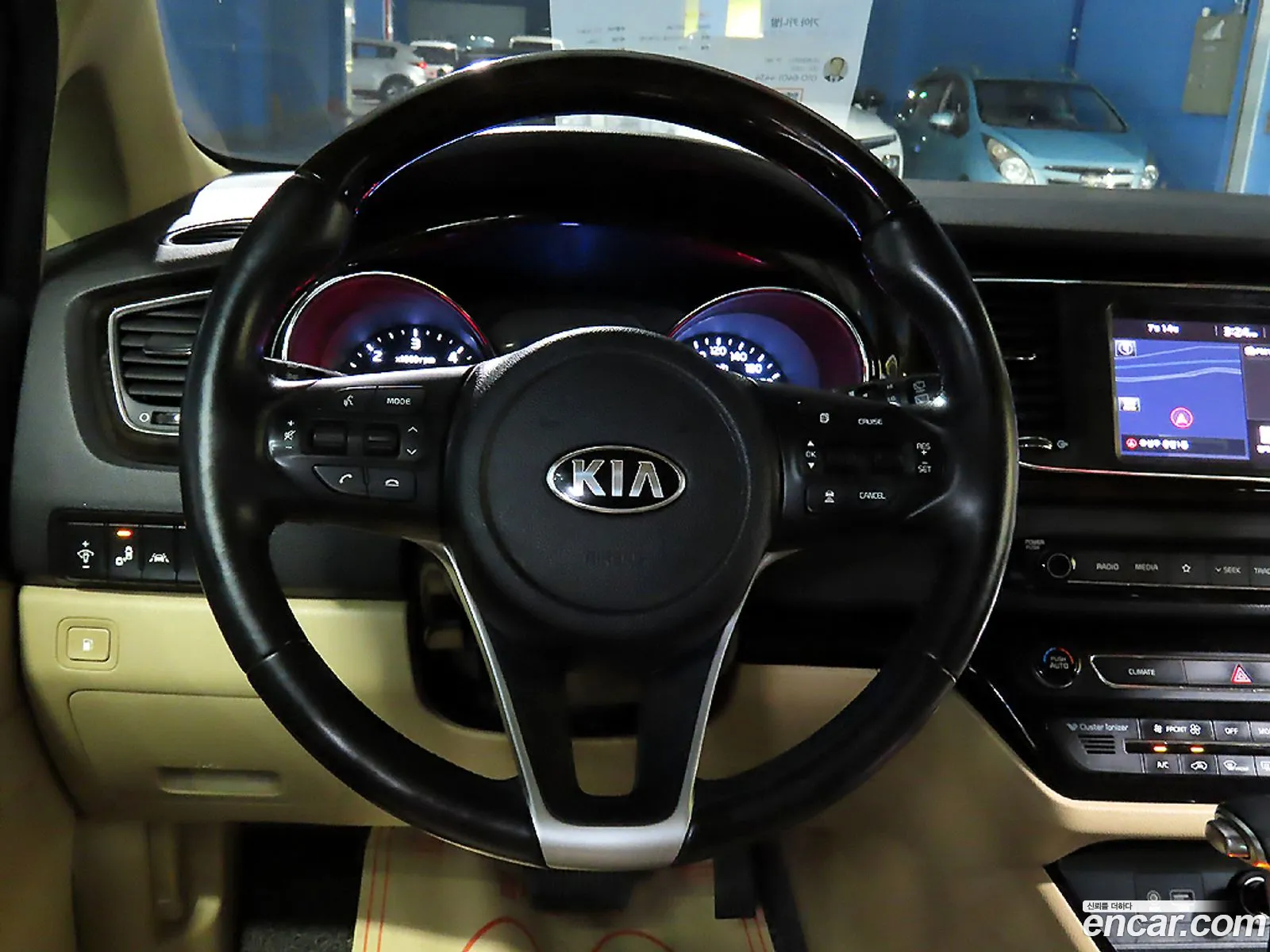 Kia Carnival 2018 — 16
