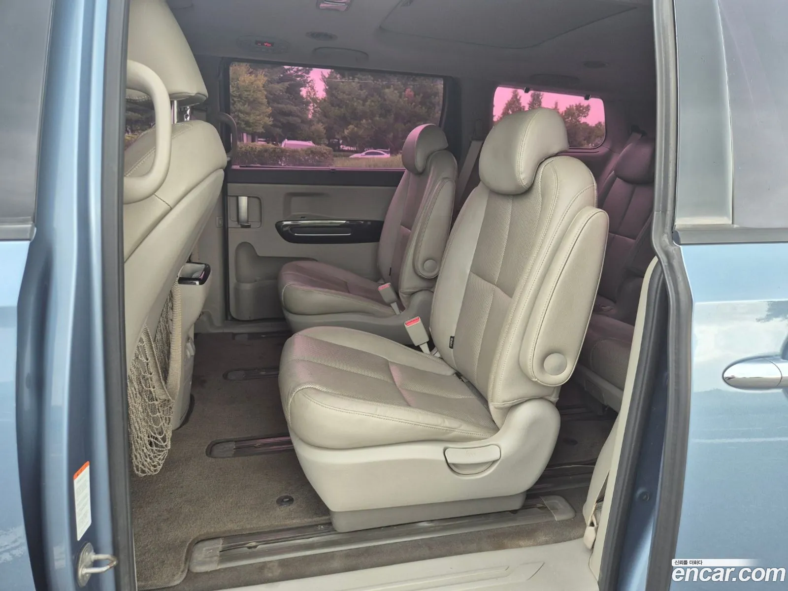 Kia Carnival 2014 — 11