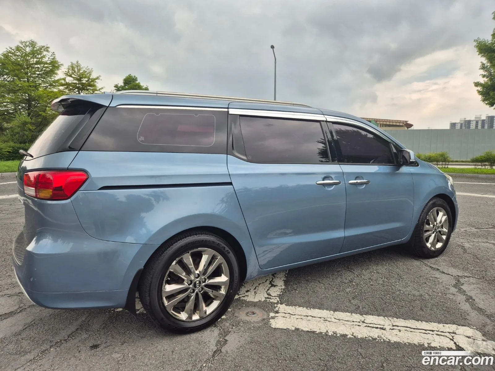 Kia Carnival 2014 — 9
