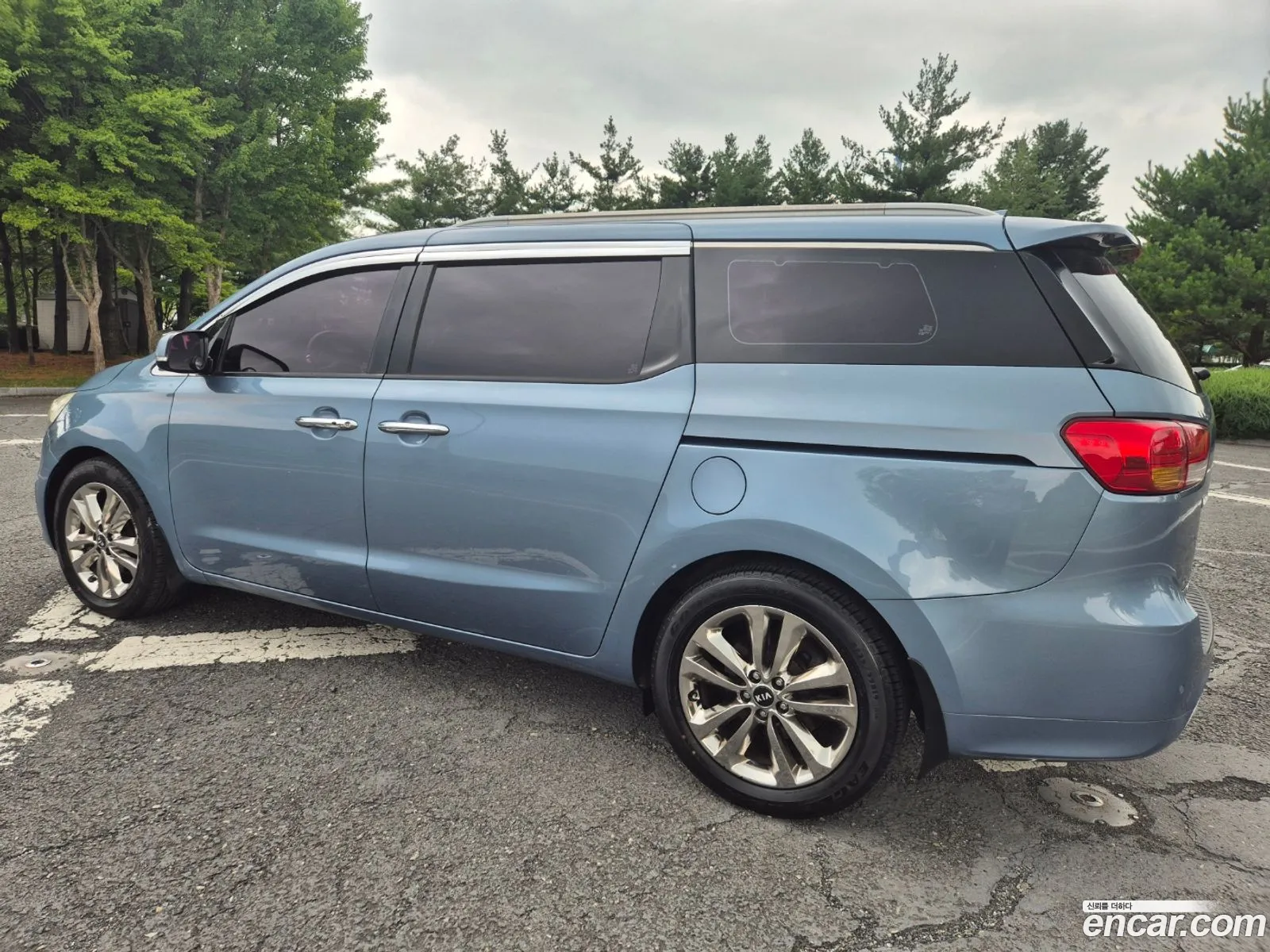Kia Carnival 2014 — 13