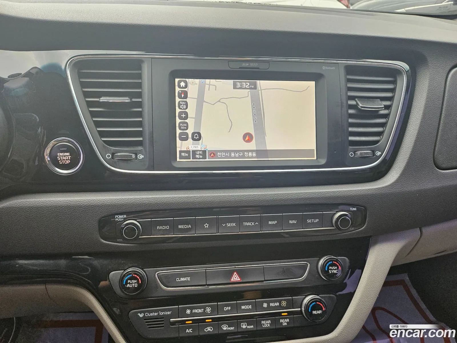 Kia Carnival 2017 — 8