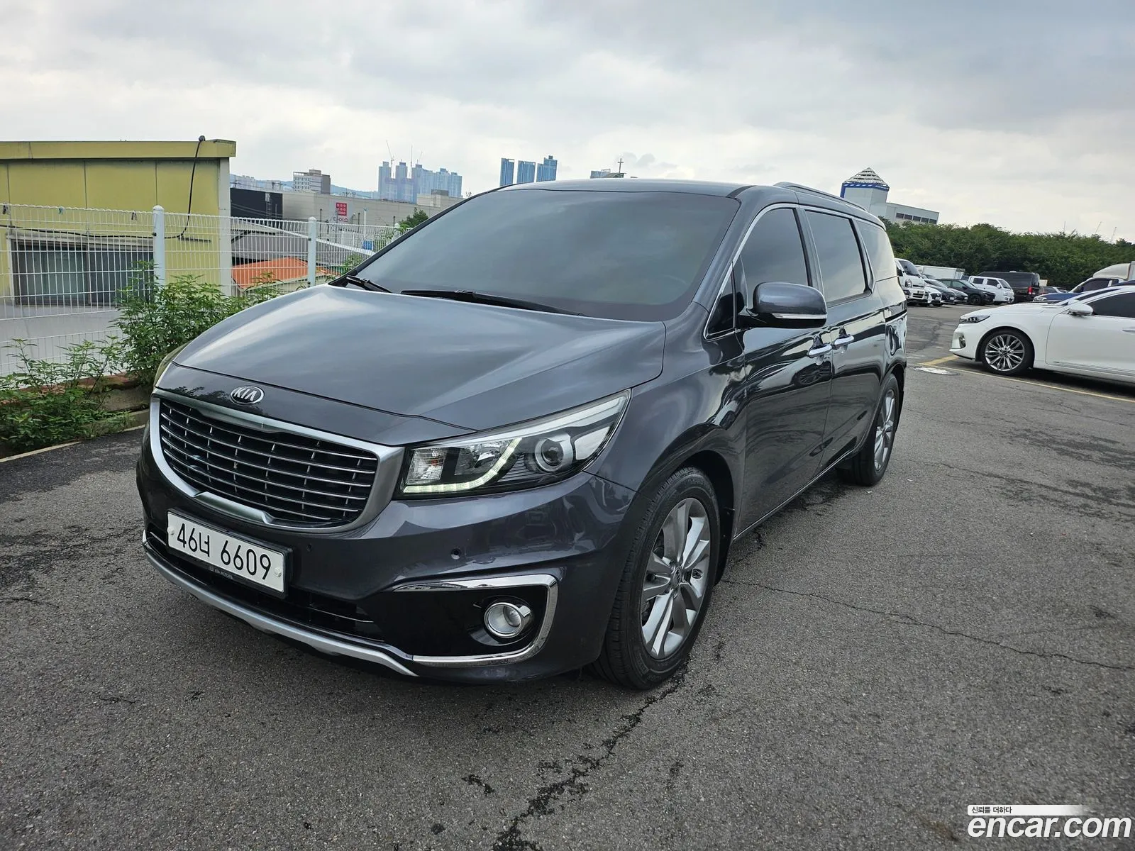 Kia Carnival 2017 — 17