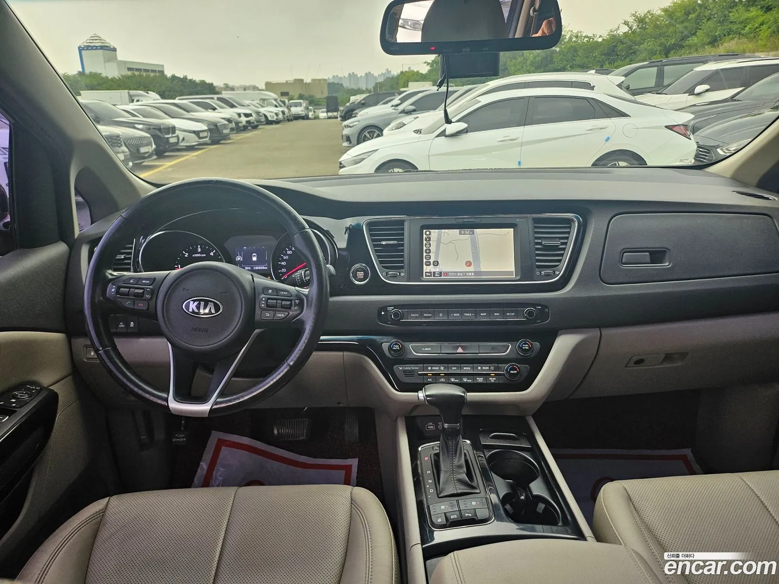 Kia Carnival 2017 — 15