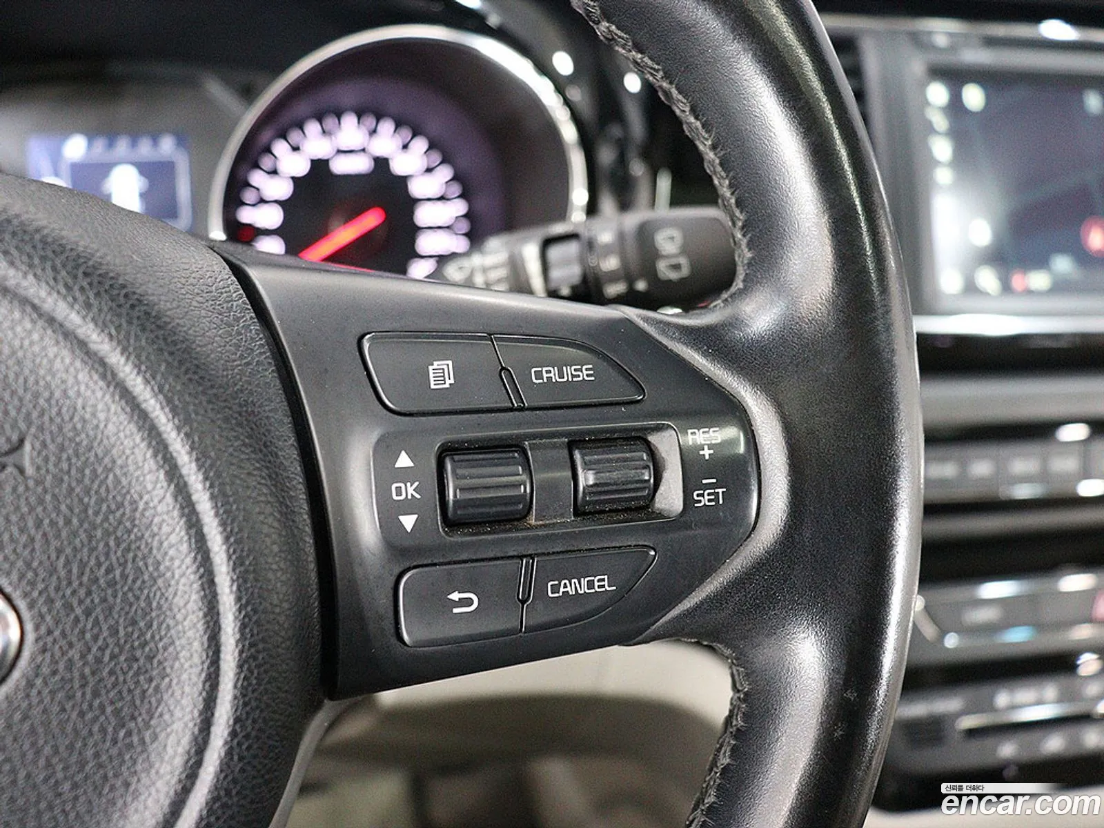 Kia Carnival 2015 — 4