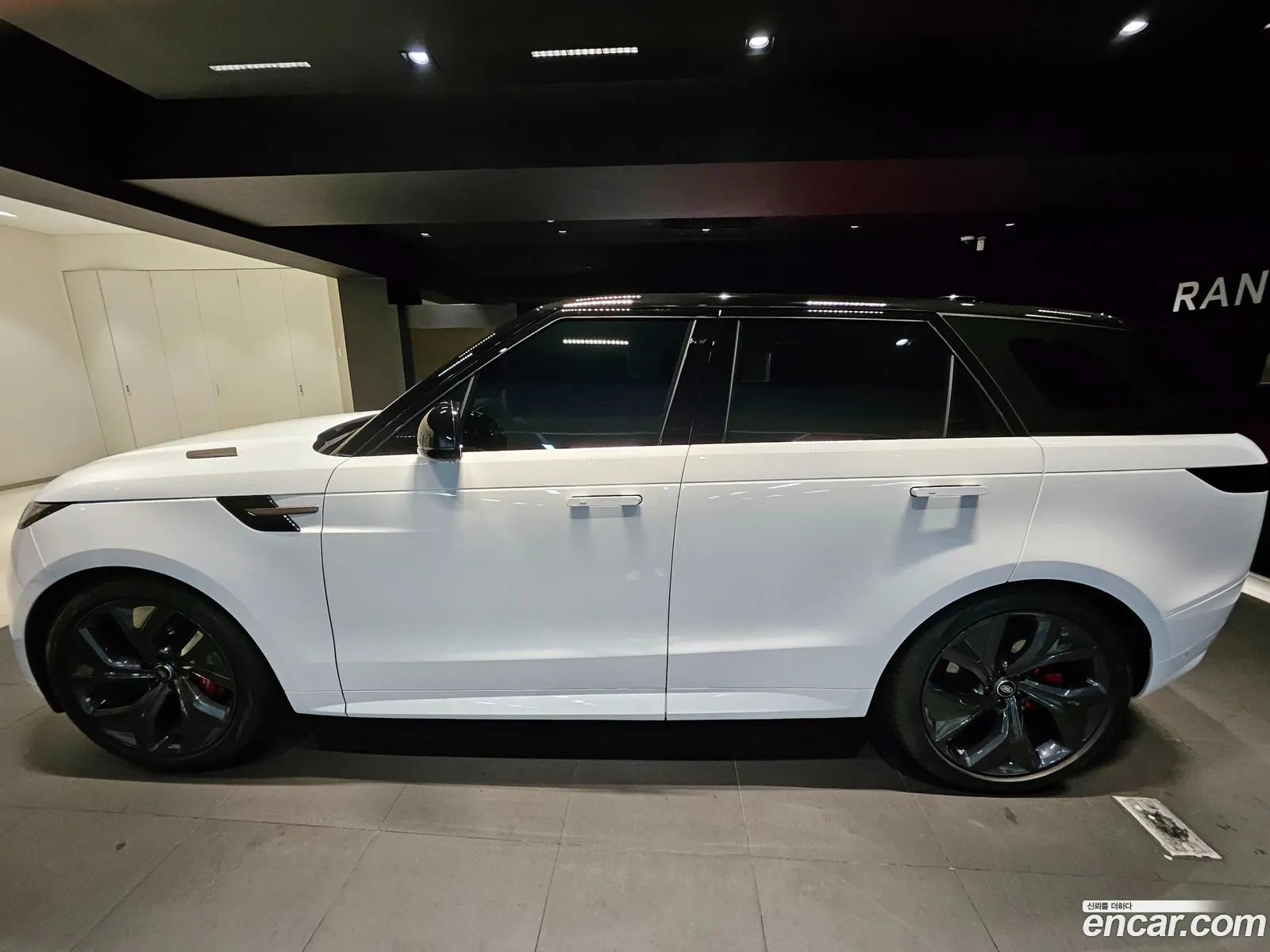 Land Rover Range Rover Sport 2023 — 3