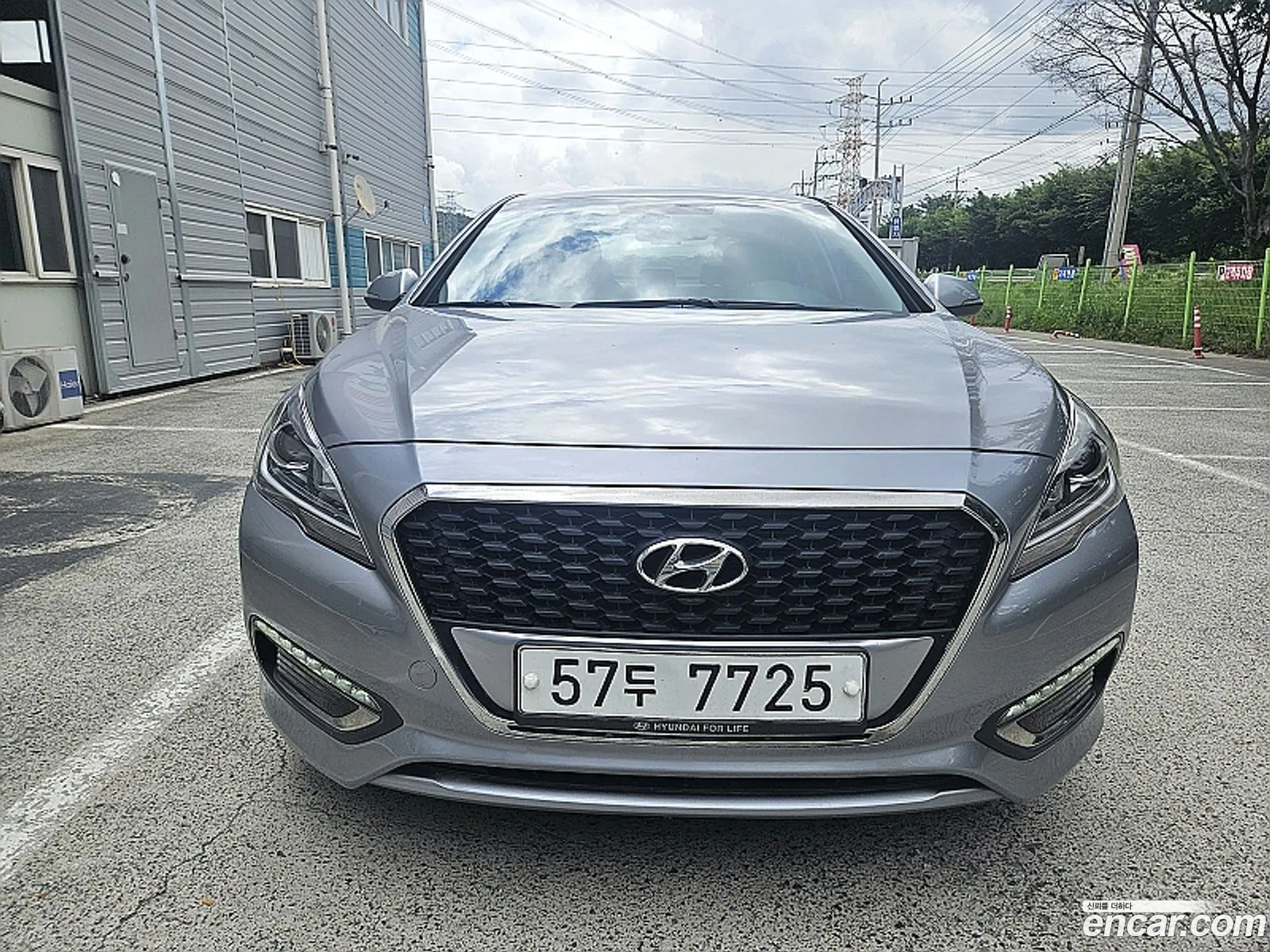 Hyundai LF Sonata Hybrid
