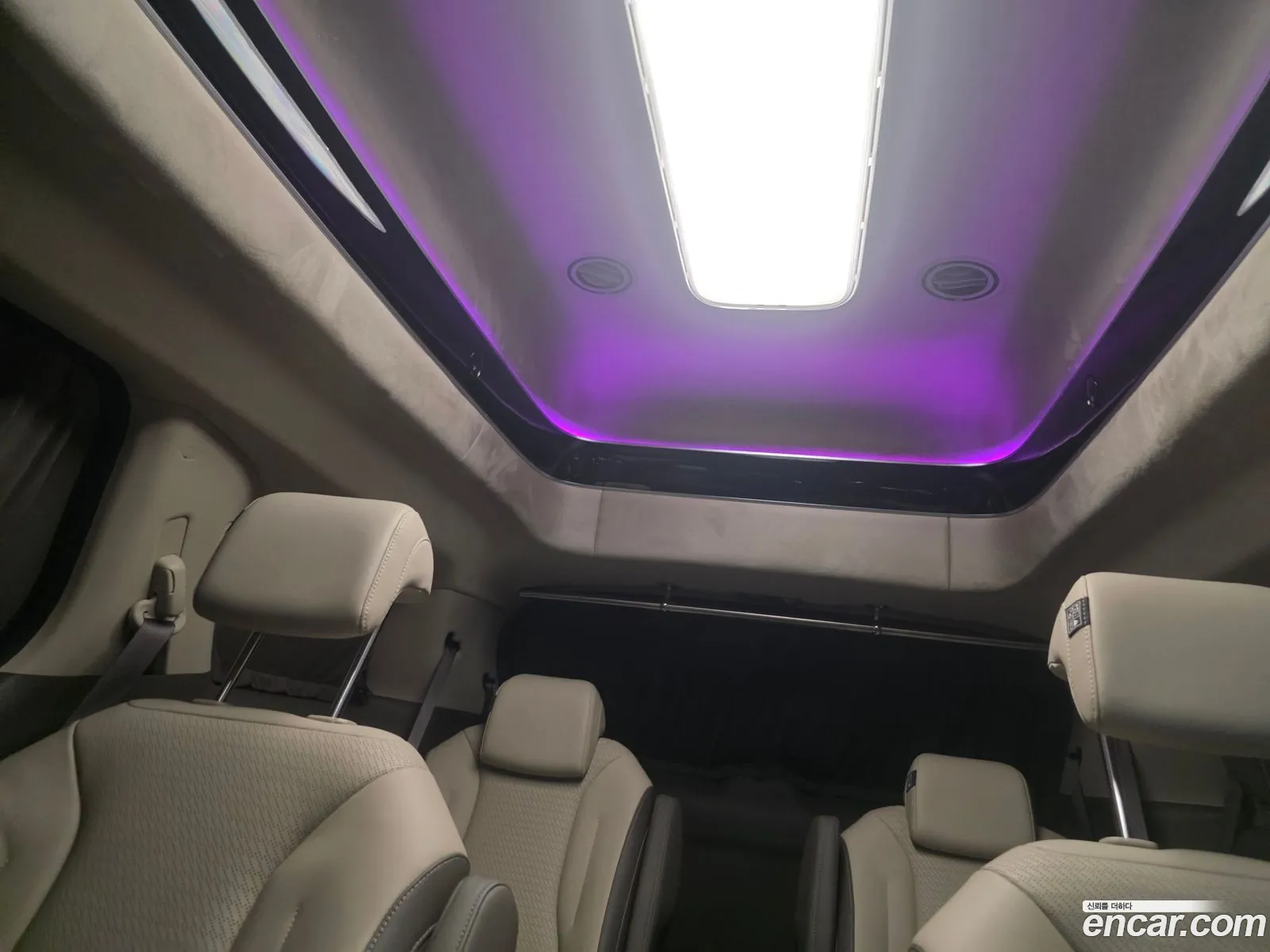 Kia Carnival 2025 — 9