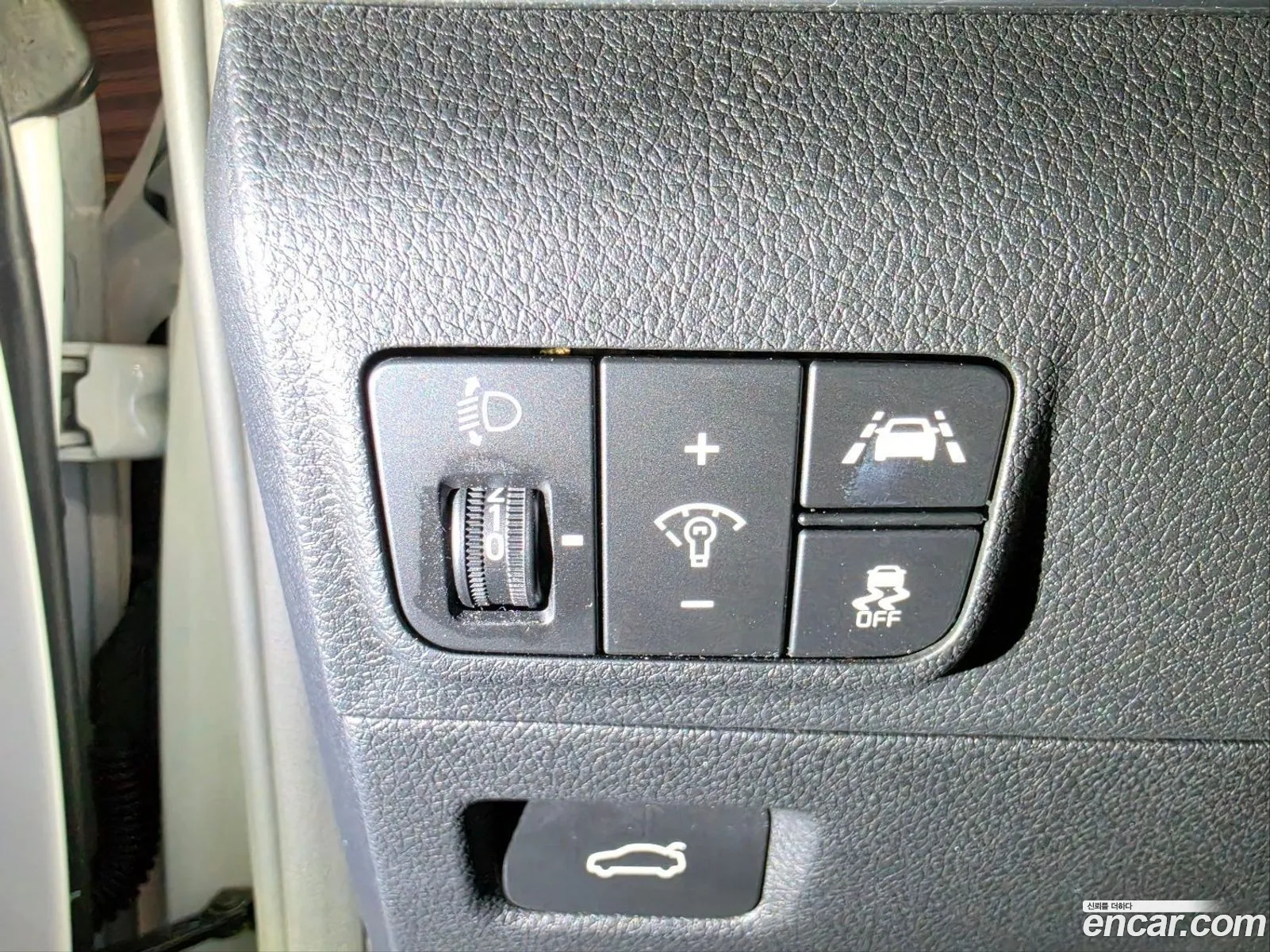 Kia K5 2023 — 2