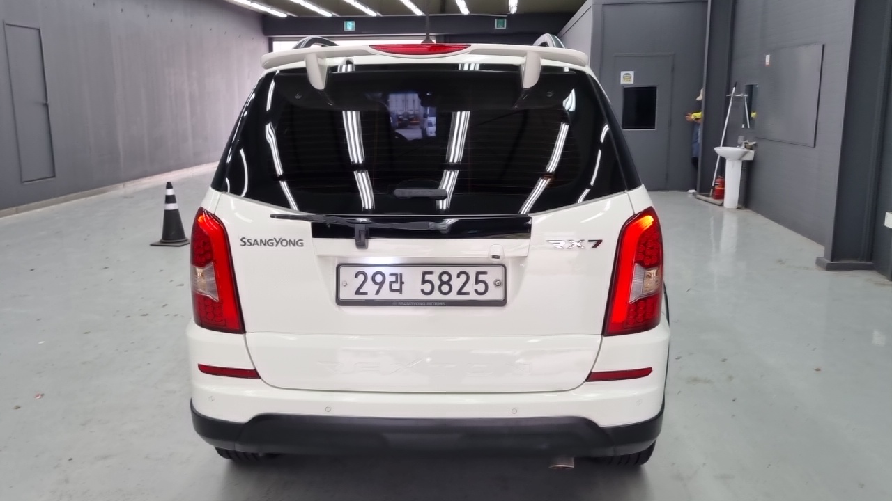 KG Mobility (SsangYong) Rexton W 2013 — 6