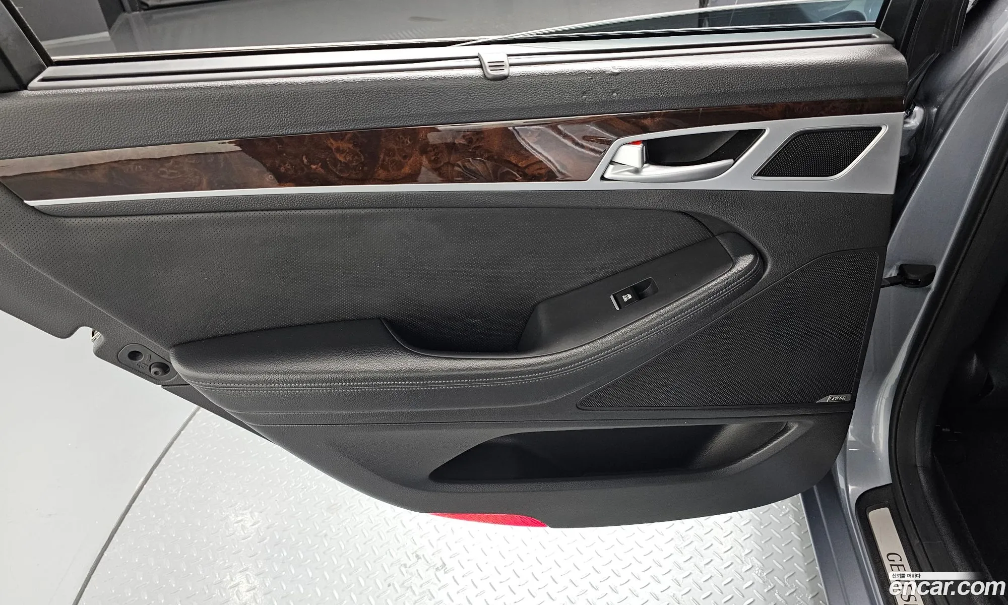 Hyundai Genesis DH