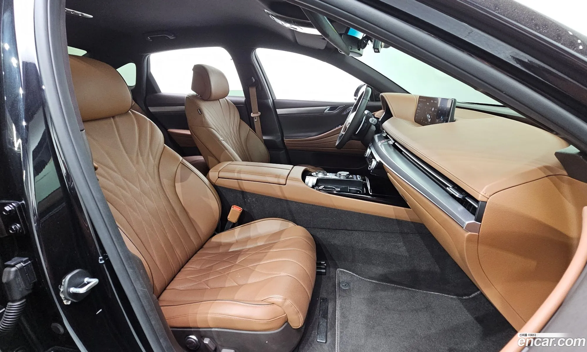 Genesis G80 2024 KMTGB41CDRU226433 — 5