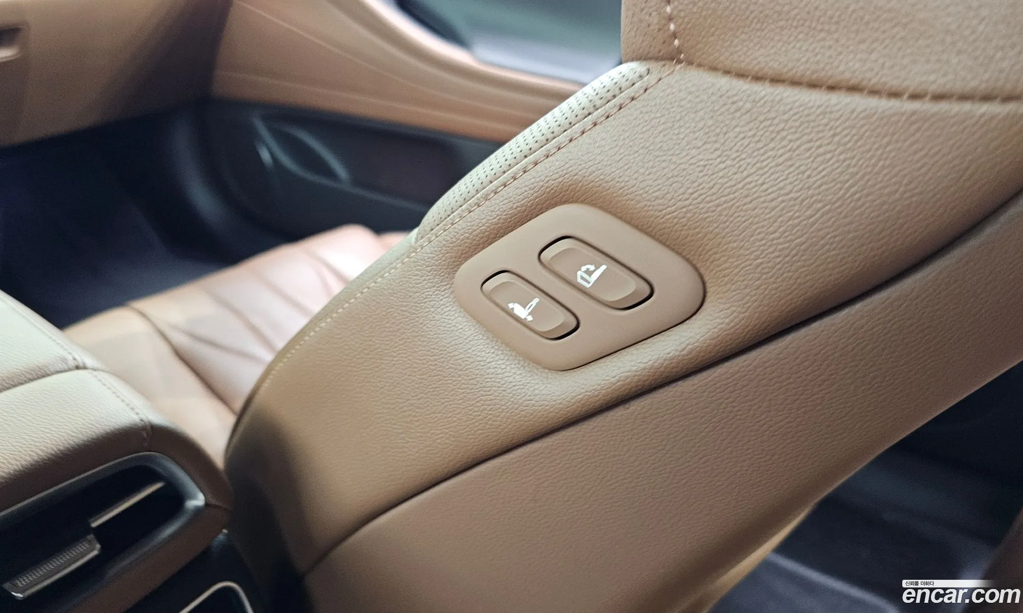 Genesis G80 2024 KMTGB41CDRU226433 — 33