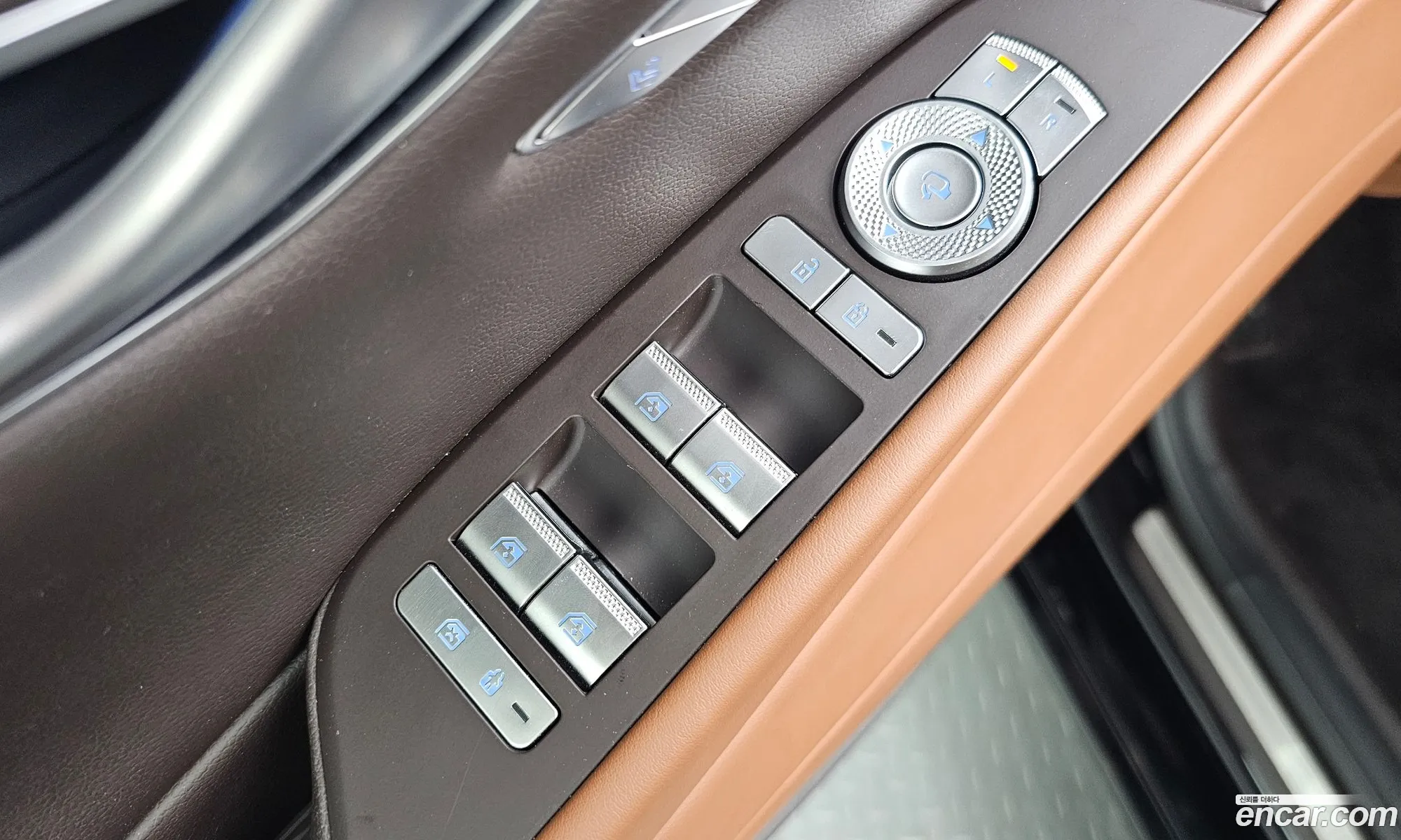 Genesis G80 2024 KMTGB41CDRU226433 — 32