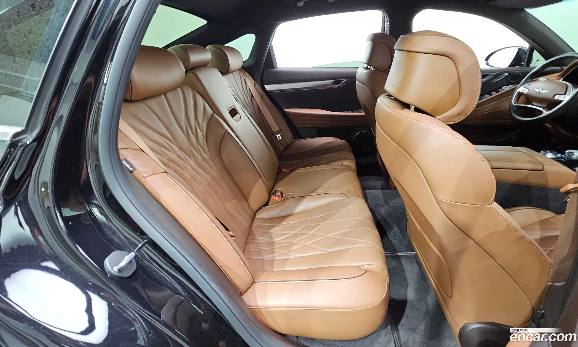 Genesis G80 2024 KMTGB41CDRU226433 — 31