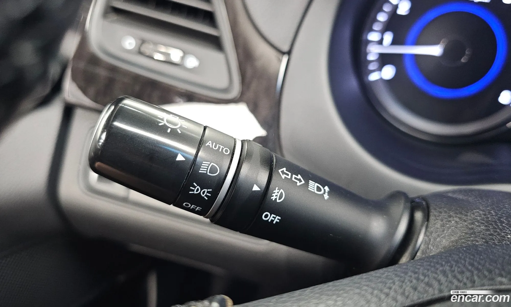 Hyundai Grandeur HG 2012 KMHFF41CBCA188260 — 17