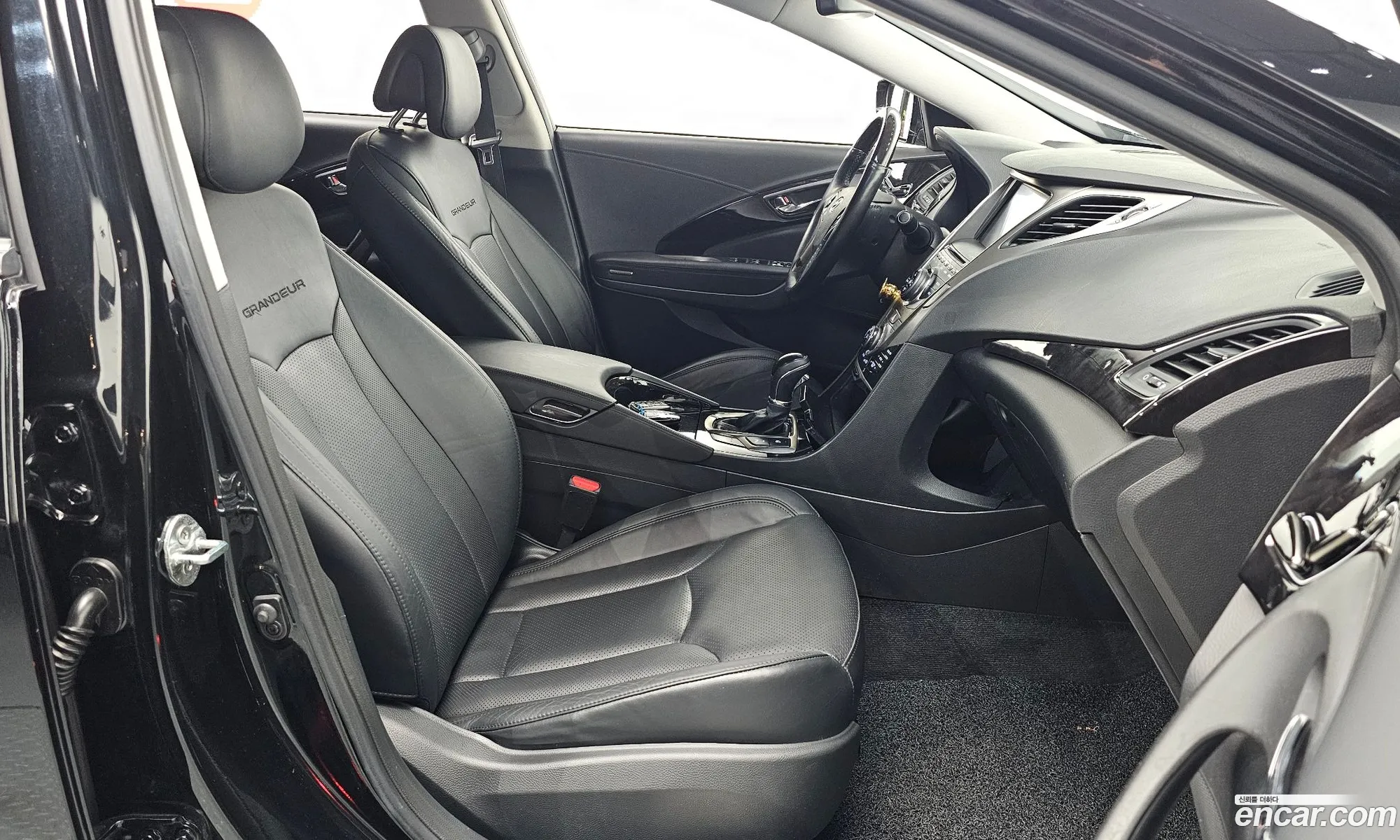 Hyundai Grandeur HG 2012 KMHFF41CBCA188260 — 6