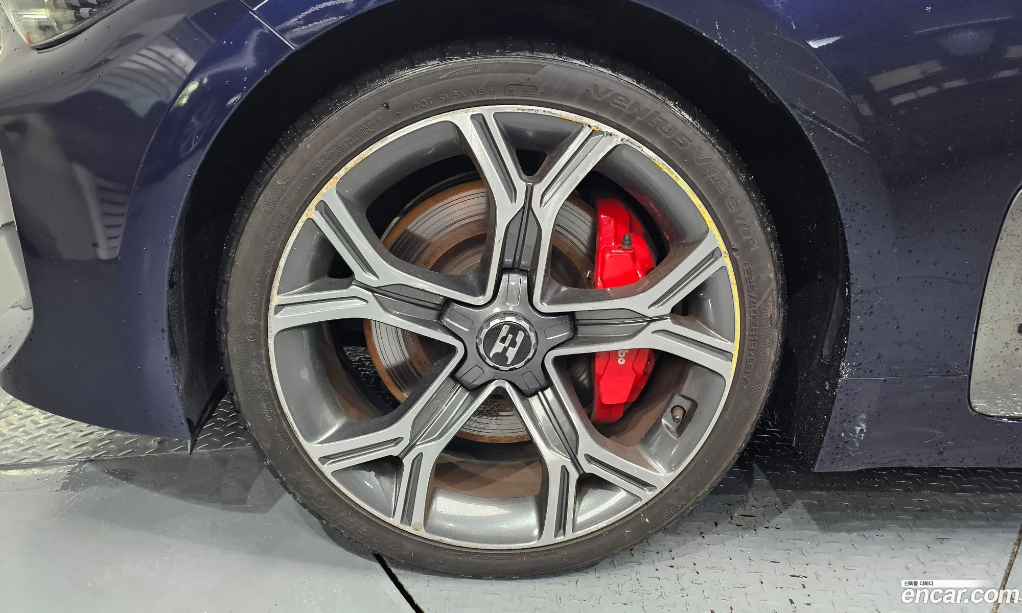 Kia Stinger 2017 KNAE351ABJS002906 — 6