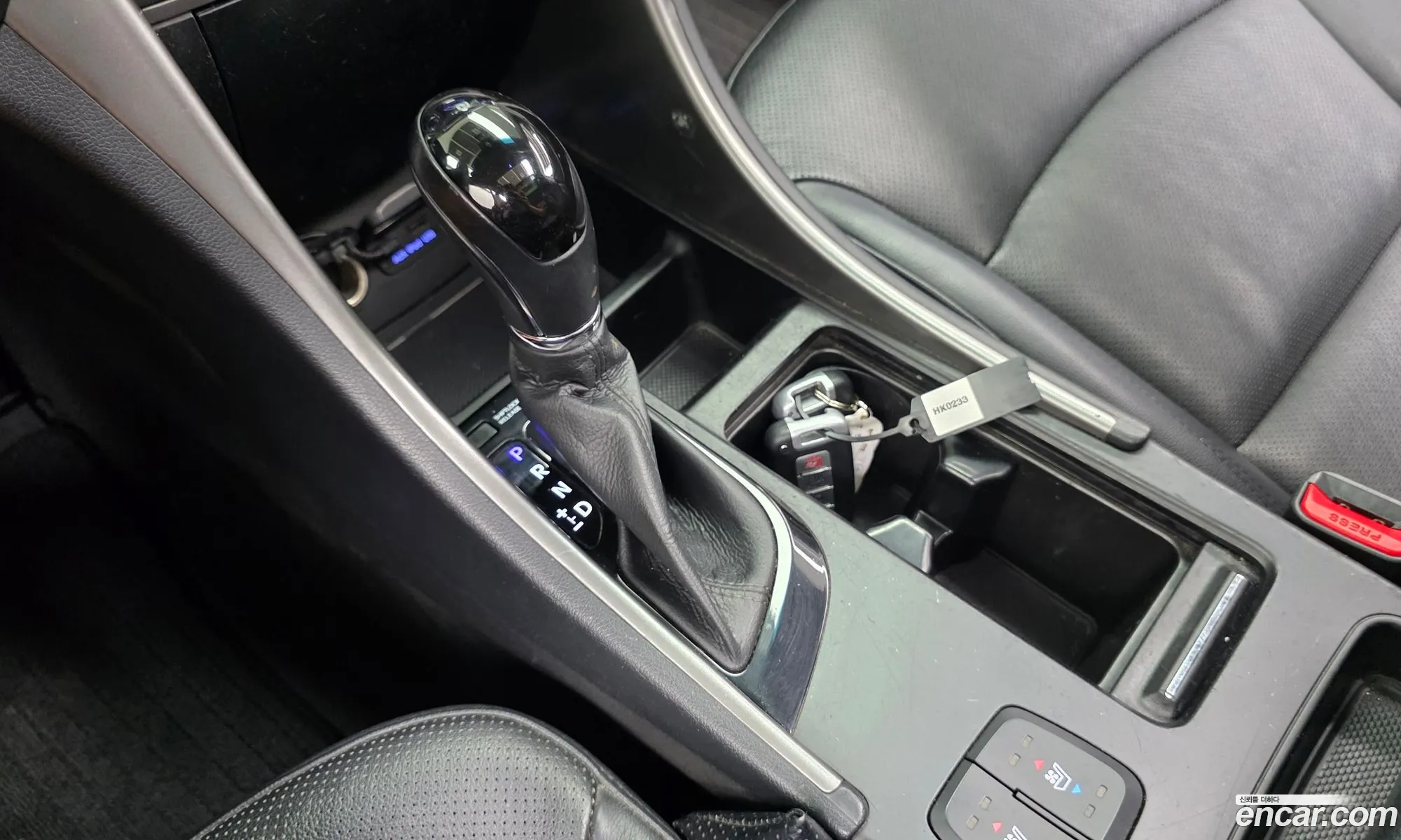 Hyundai YF Sonata 2012 KMHEC41ABCA438555 — 11