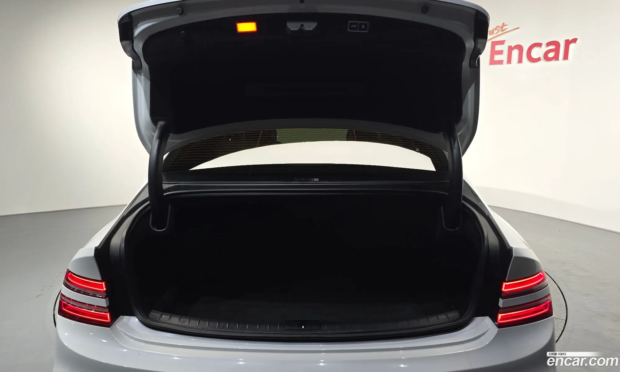 Genesis G80 2024 KMTGB41CDSU228084 — 4