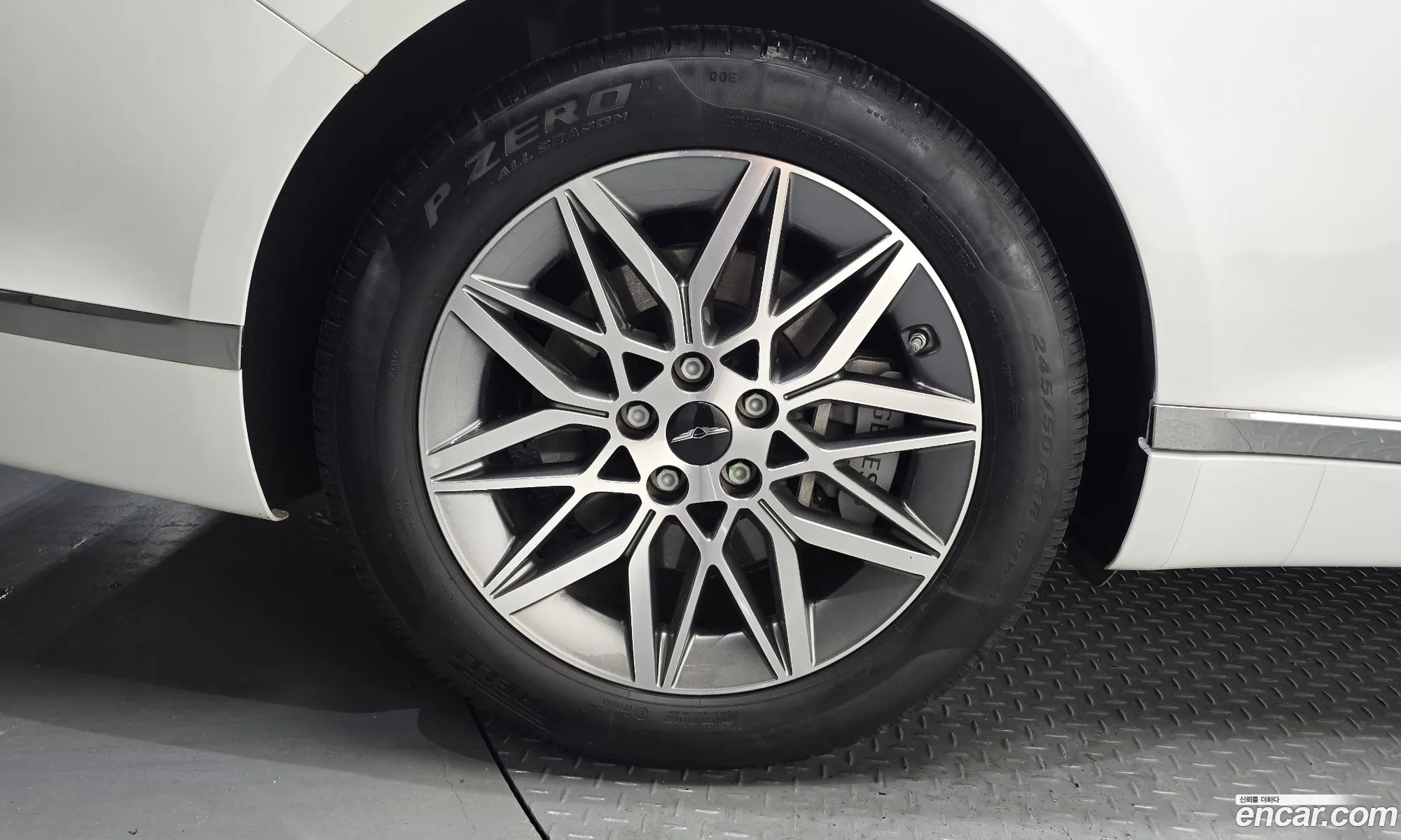 Genesis G80 2024 KMTGB41CDSU228084 — 23