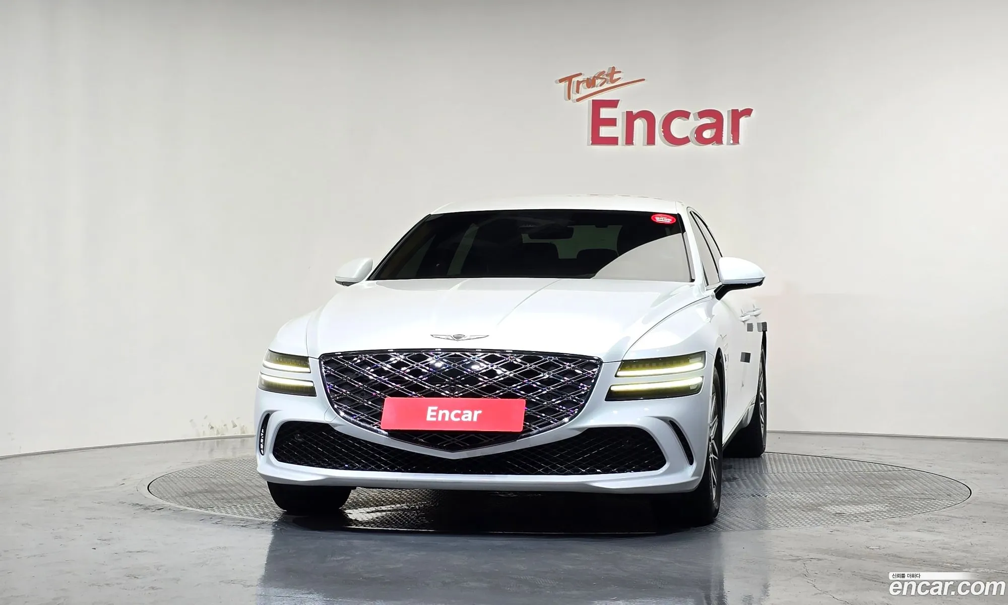 Genesis G80 2024 KMTGB41CDSU228084 — 6
