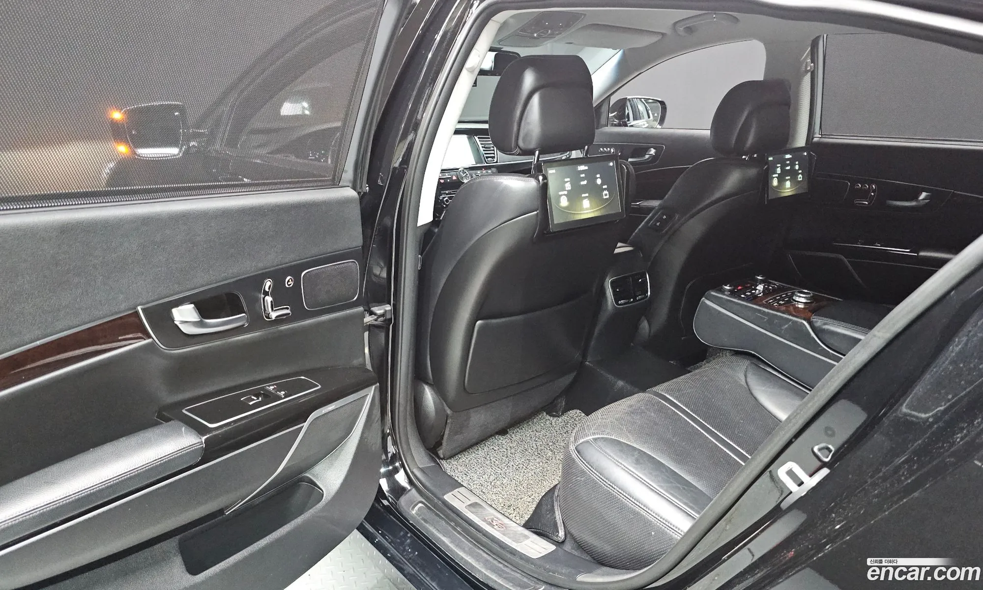 Kia K9 2015 — 10