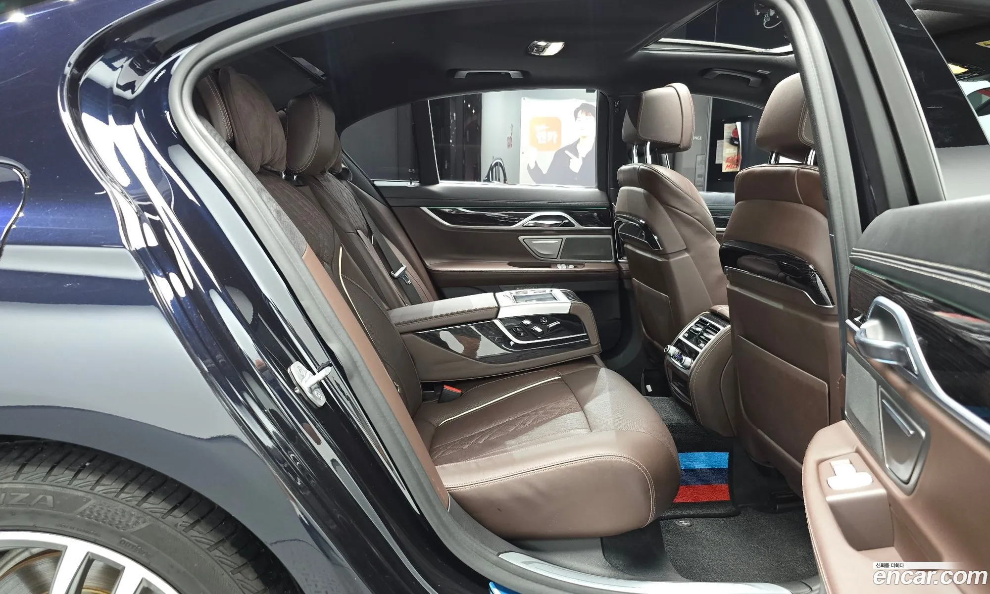 BMW 7 Series 2018 WBA7C4102JBN77840 — 3