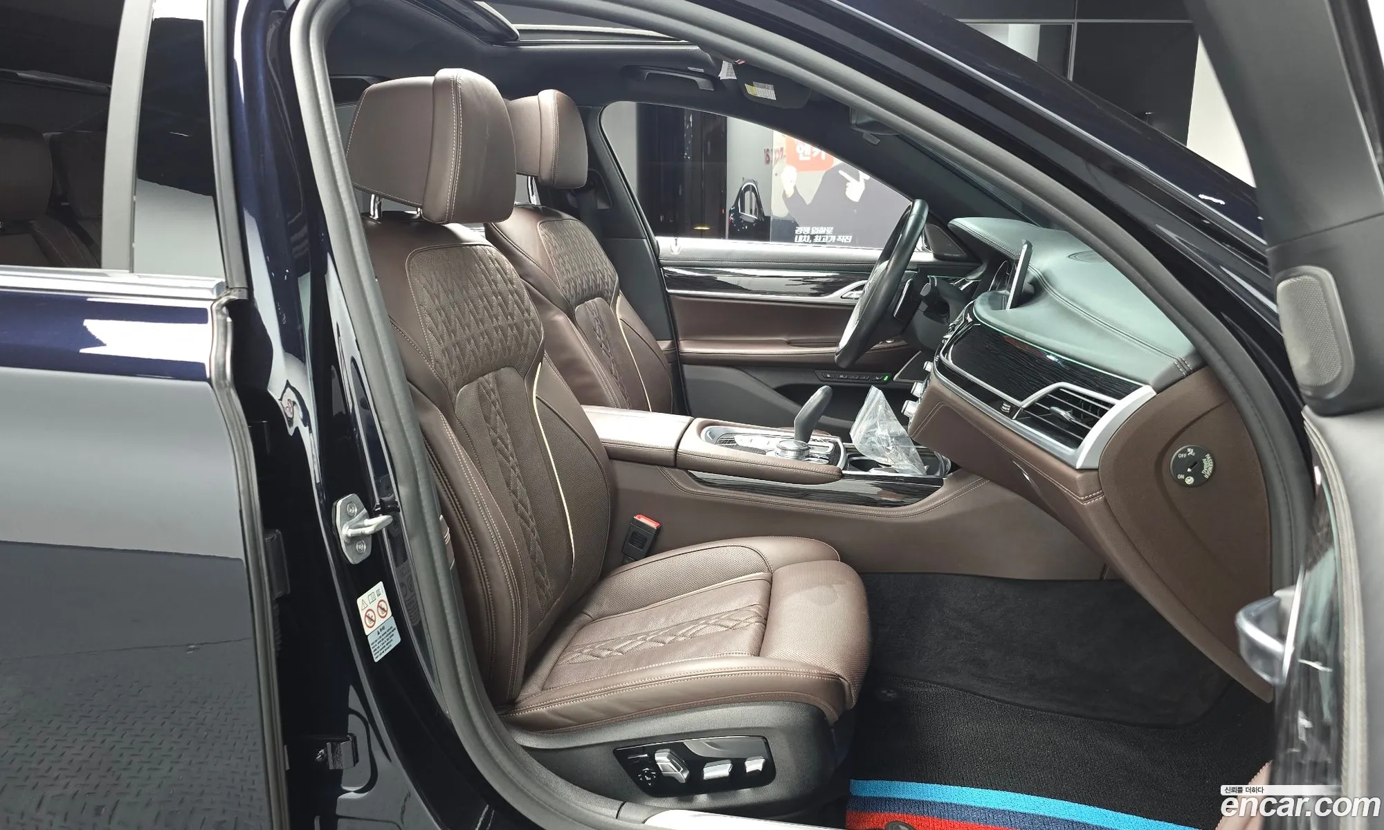 BMW 7 Series 2018 WBA7C4102JBN77840 — 10