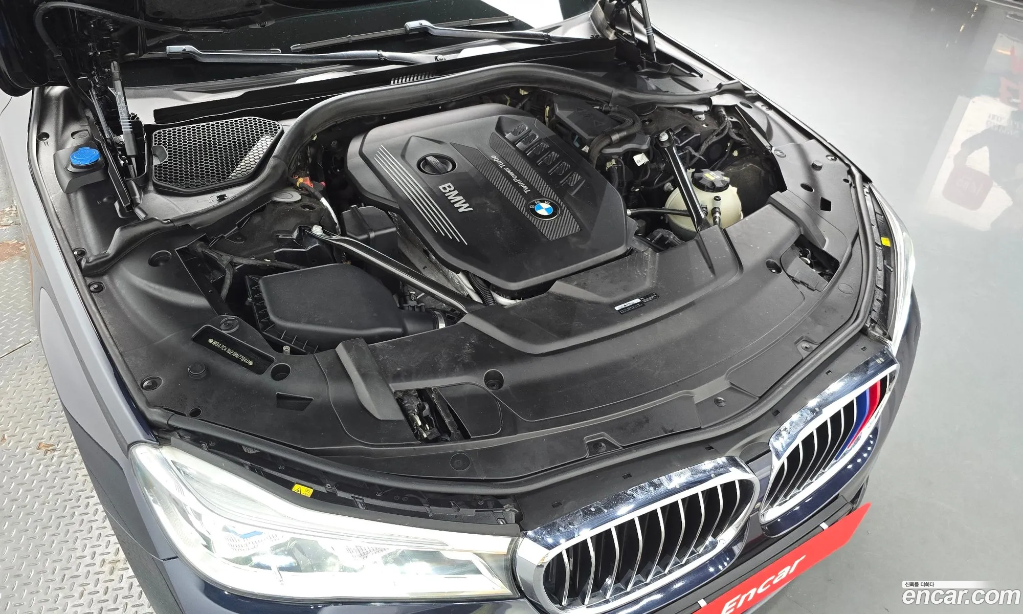 BMW 7 Series 2018 WBA7C4102JBN77840 — 7