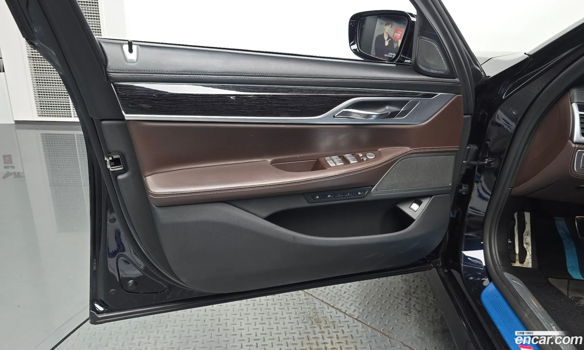 BMW 7 Series 2018 WBA7C4102JBN77840 — 16
