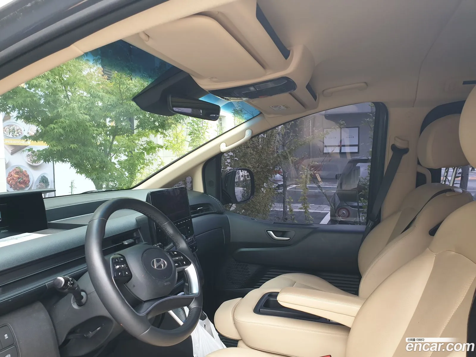 Hyundai Staria 2024 — 3