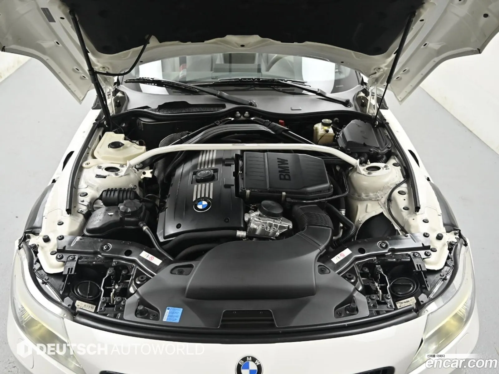 BMW Z4 2010 — 14