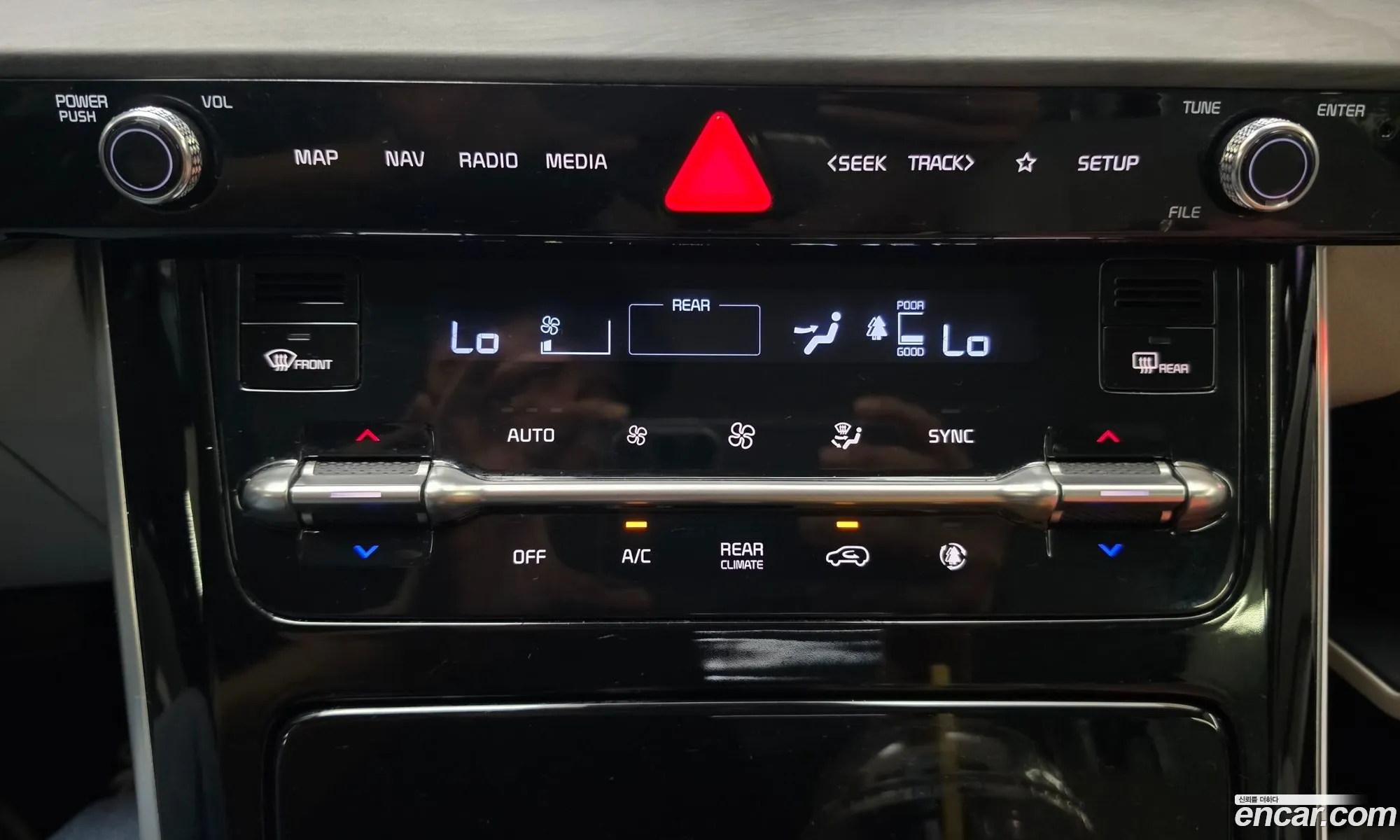 Kia Carnival 2021 — 14