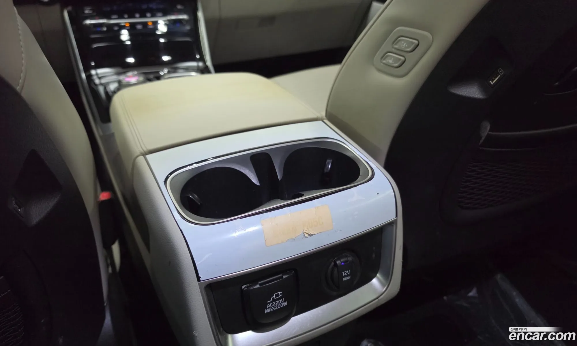 Kia Carnival 2021 — 4