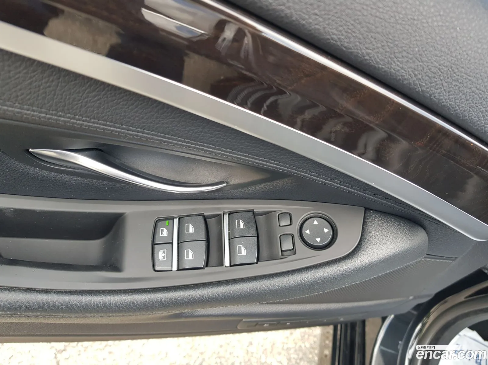BMW 5 Series 2015 — 12