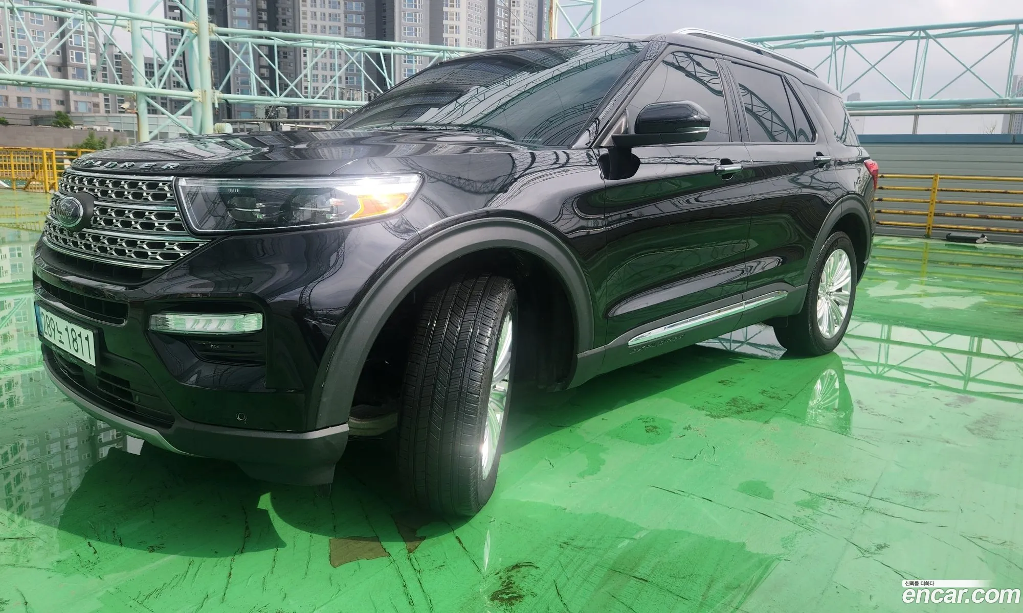 Ford Explorer 6th Gen 2022 — 18