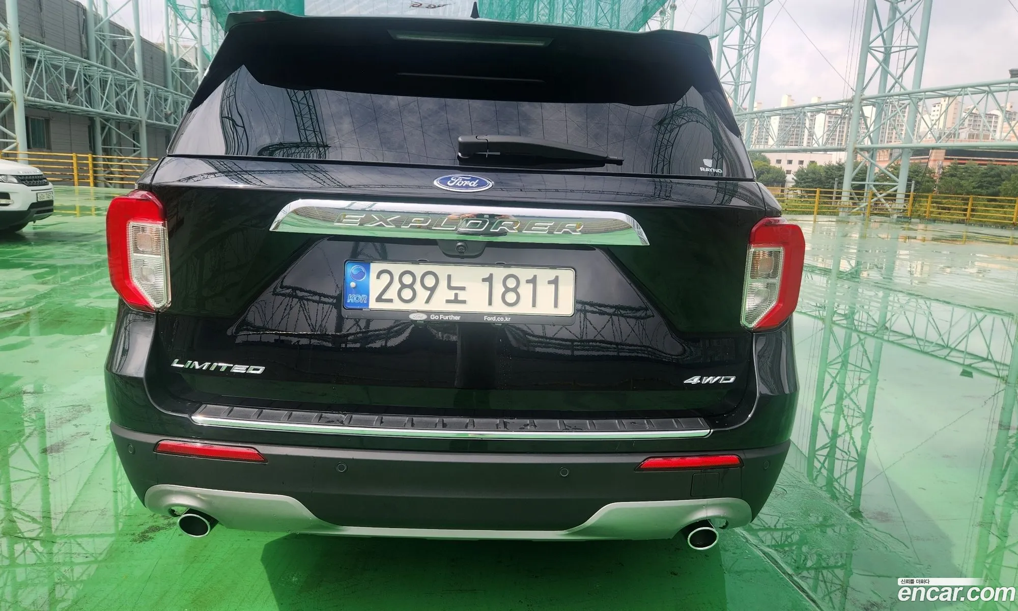 Ford Explorer 6th Gen 2022 — 4