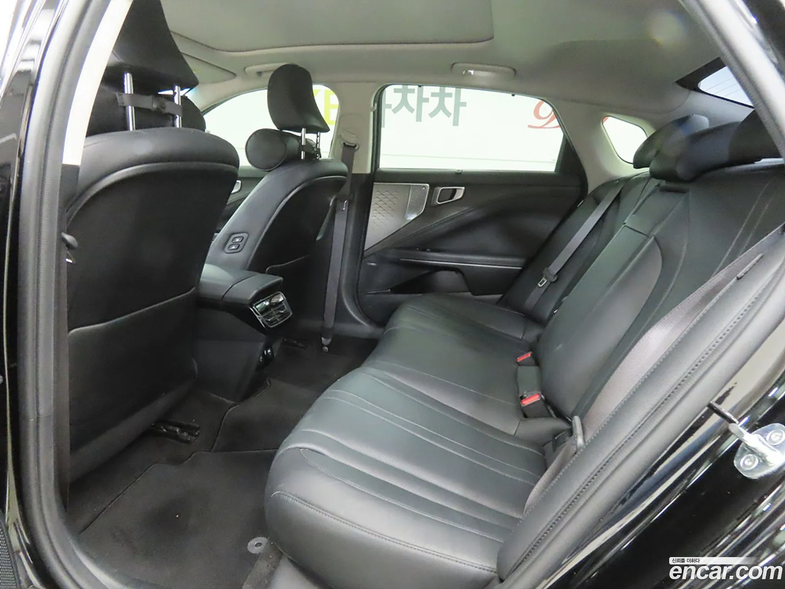 Kia K8 2021 — 6