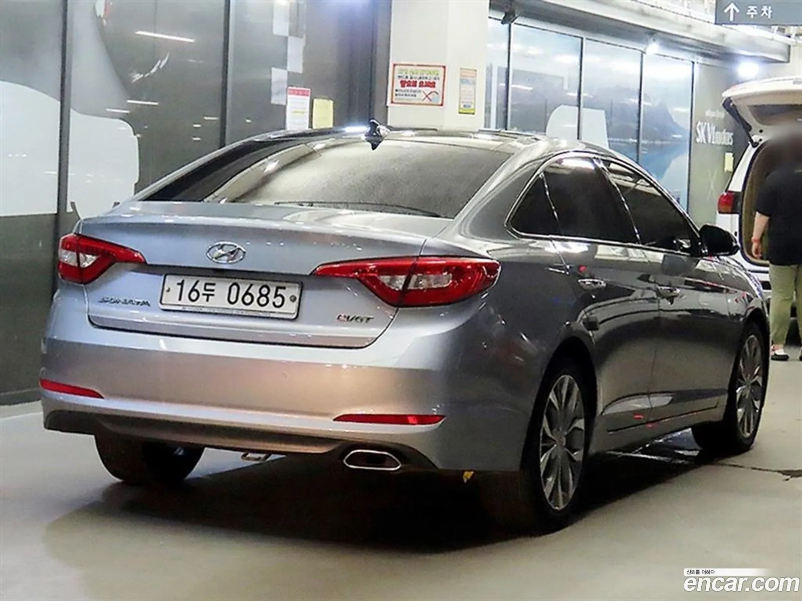 Hyundai LF Sonata 2015 — 14