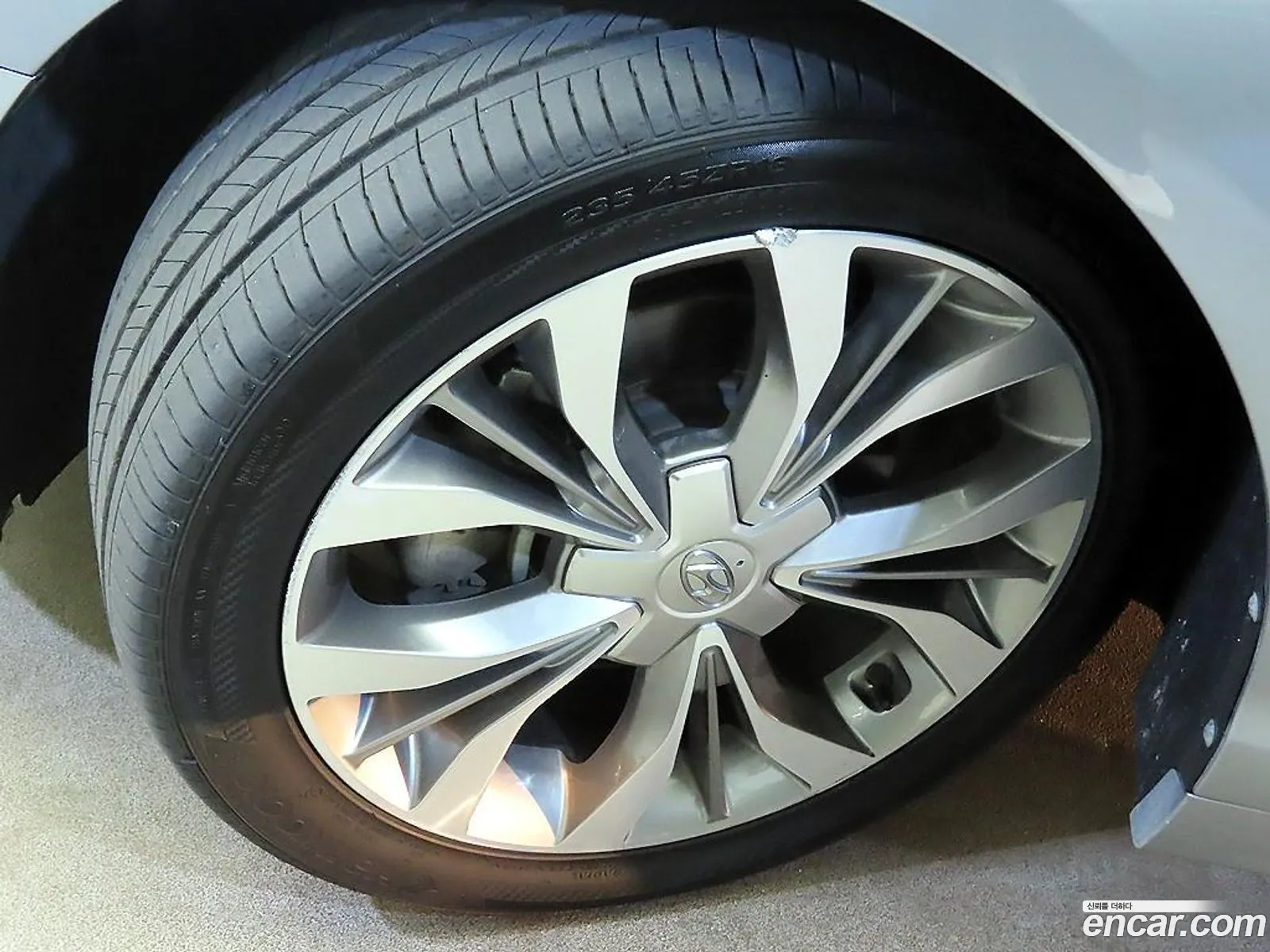 Hyundai LF Sonata 2015 — 10