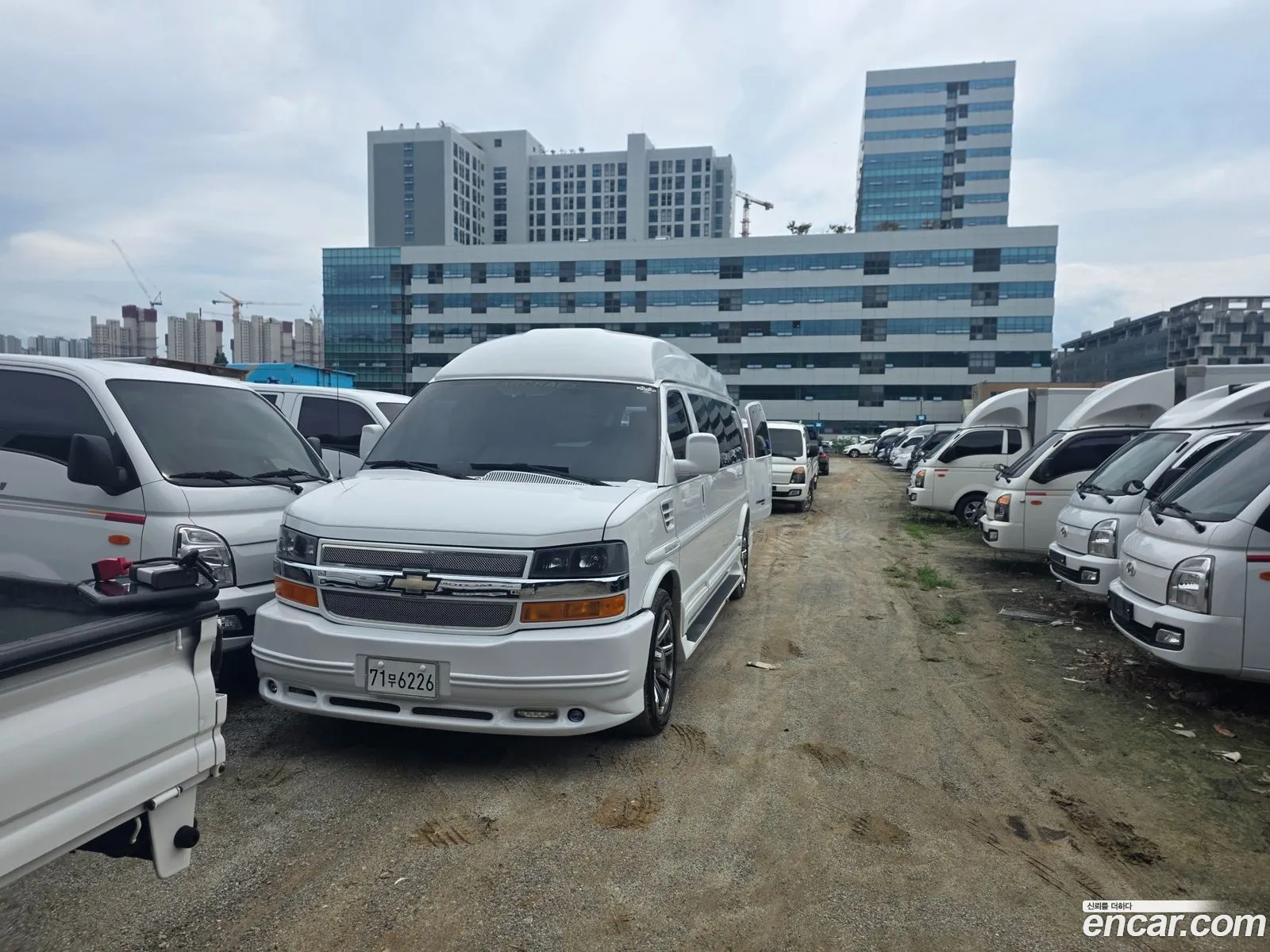 Chevrolet Express Van 2013 — 16
