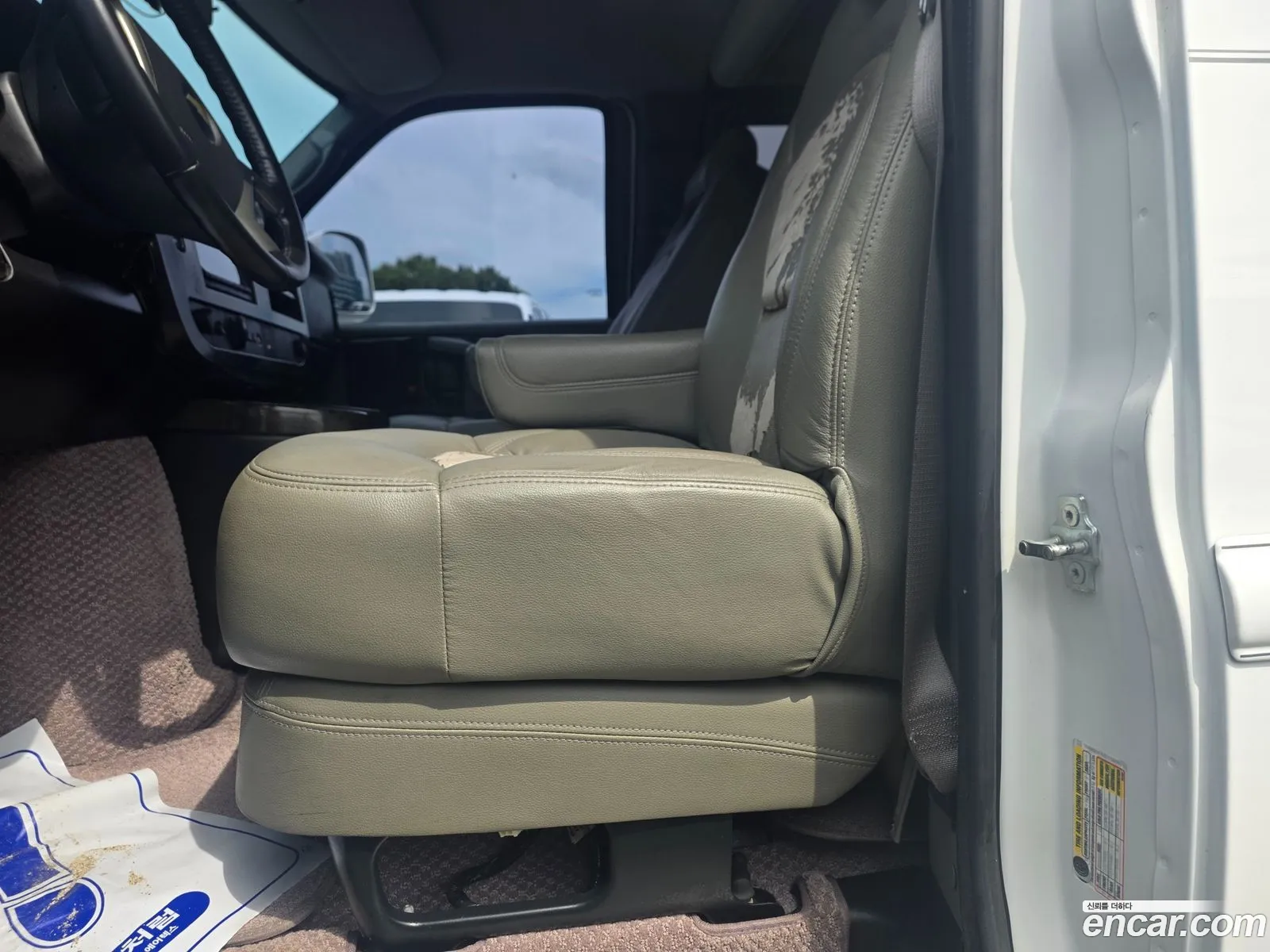 Chevrolet Express Van 2013 — 8