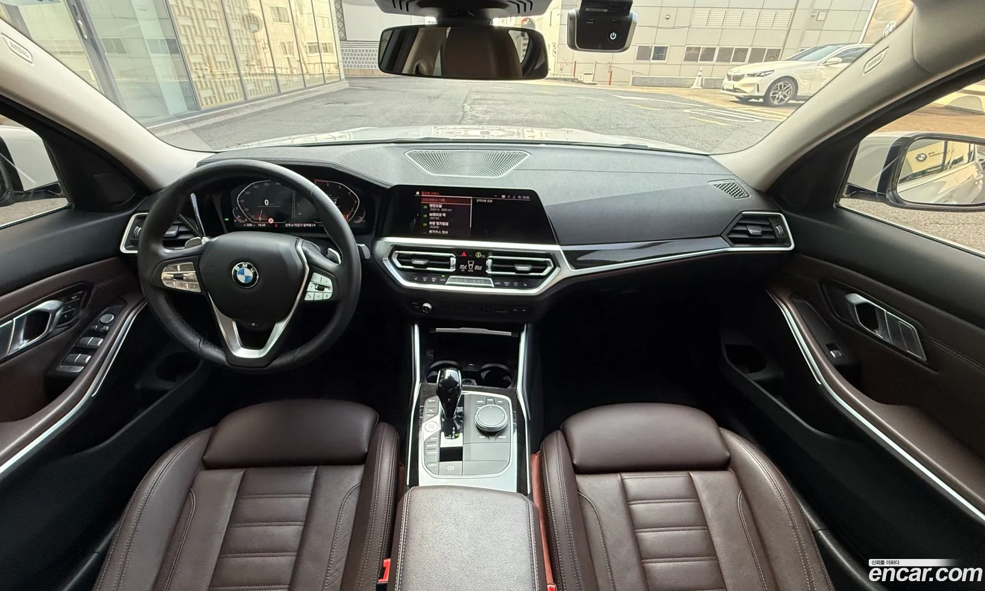 BMW 3 Series 2022 — 3