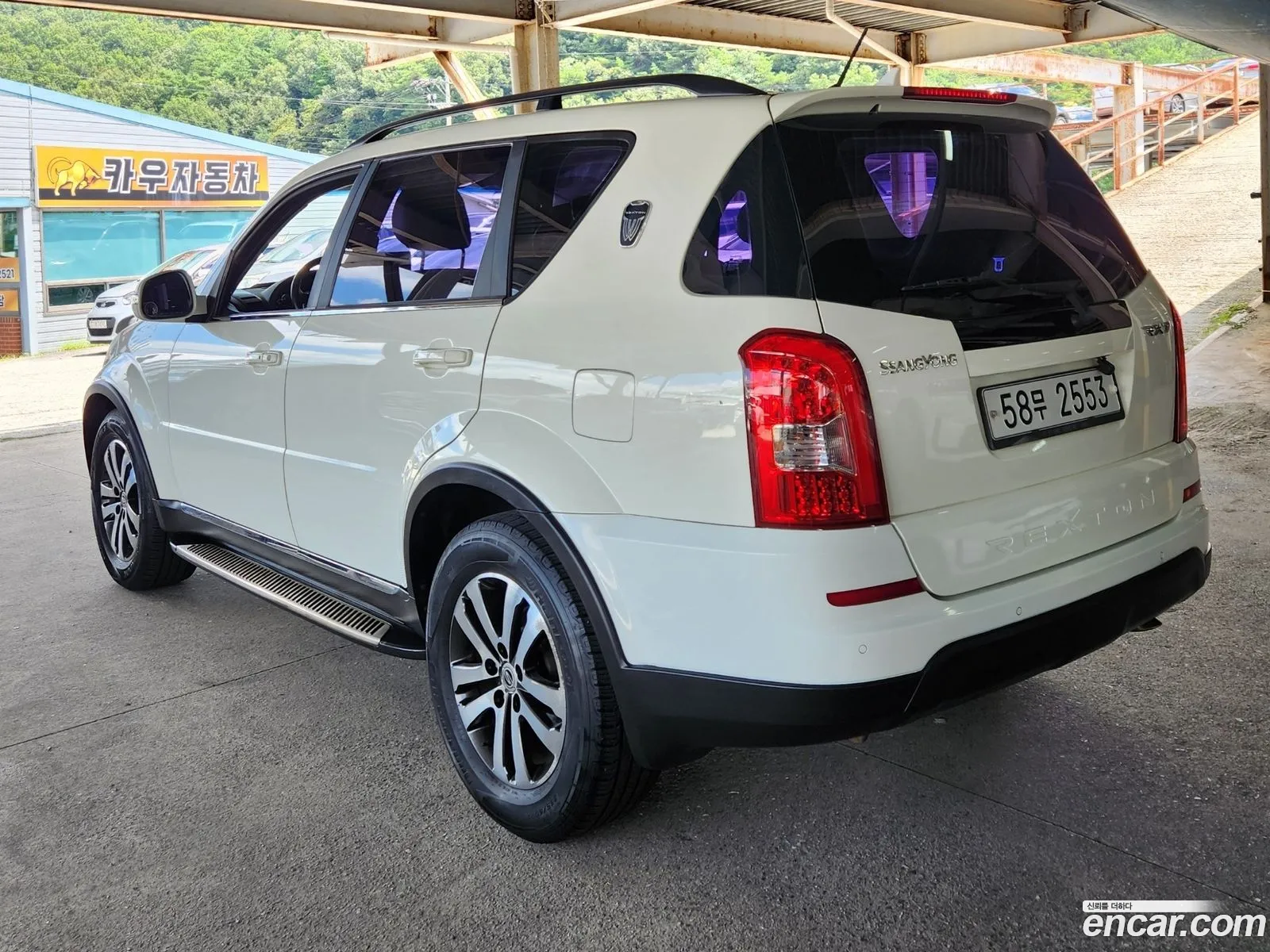 KG Mobility (SsangYong) Rexton W