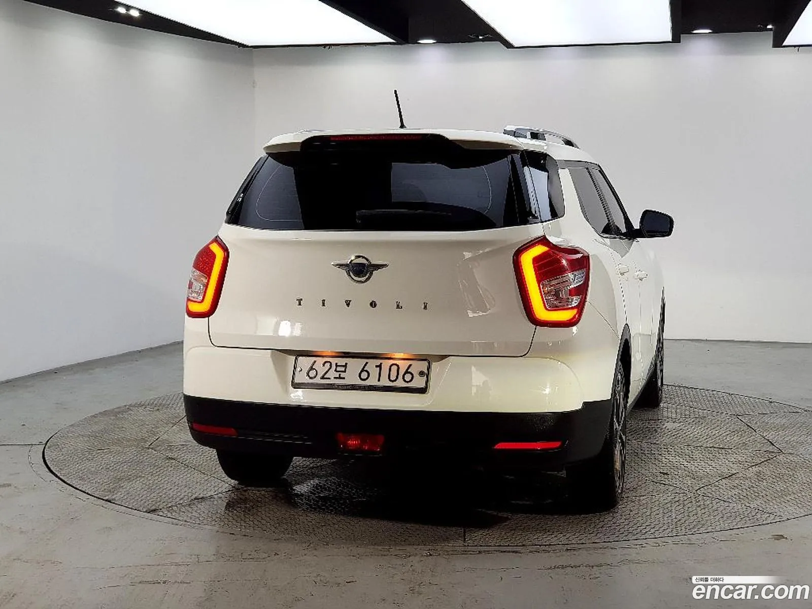KG Mobility (SsangYong) Tivoli Air 2018 — 3